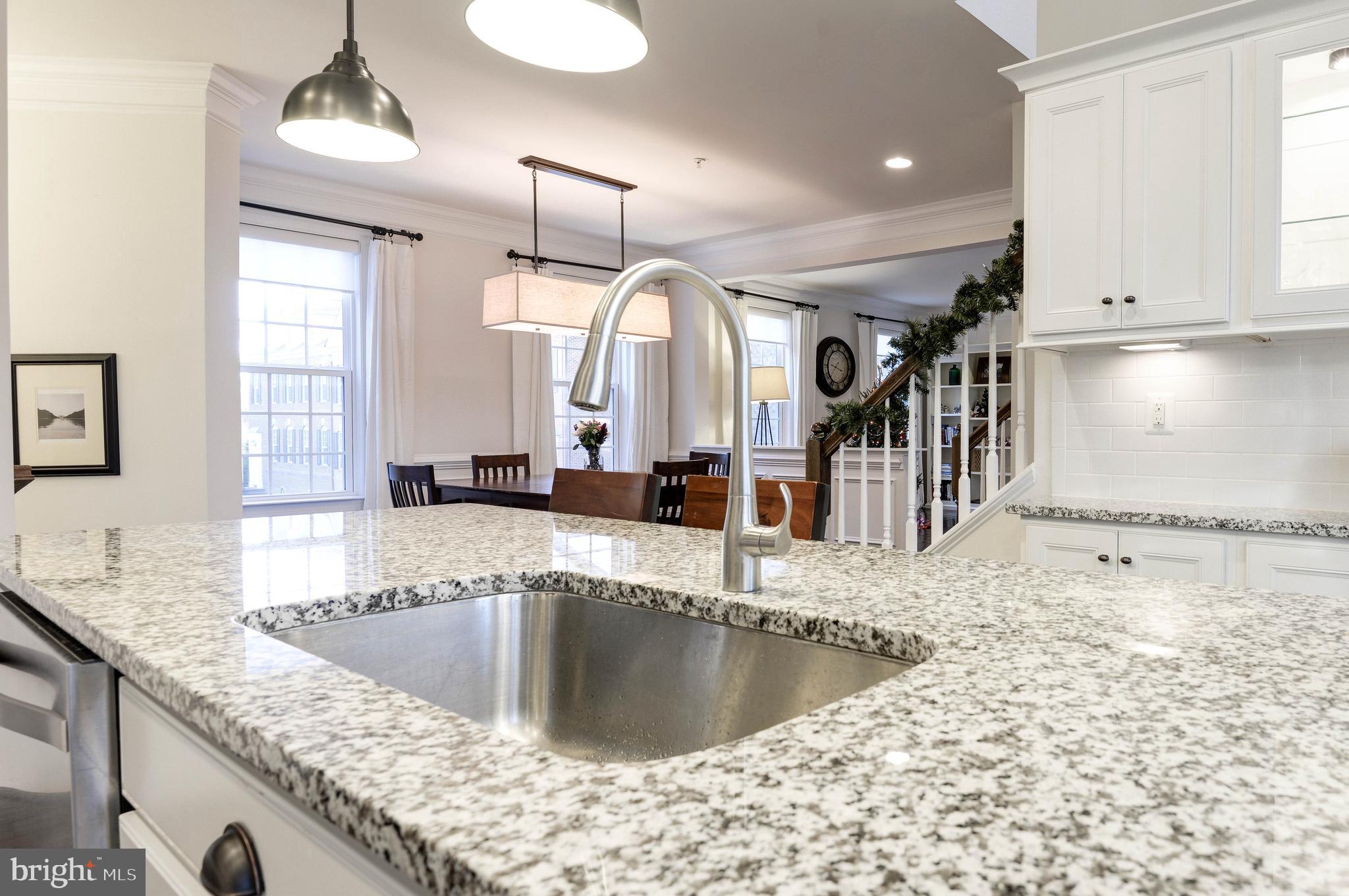 JAGUAR/YORKTOWN - Residential