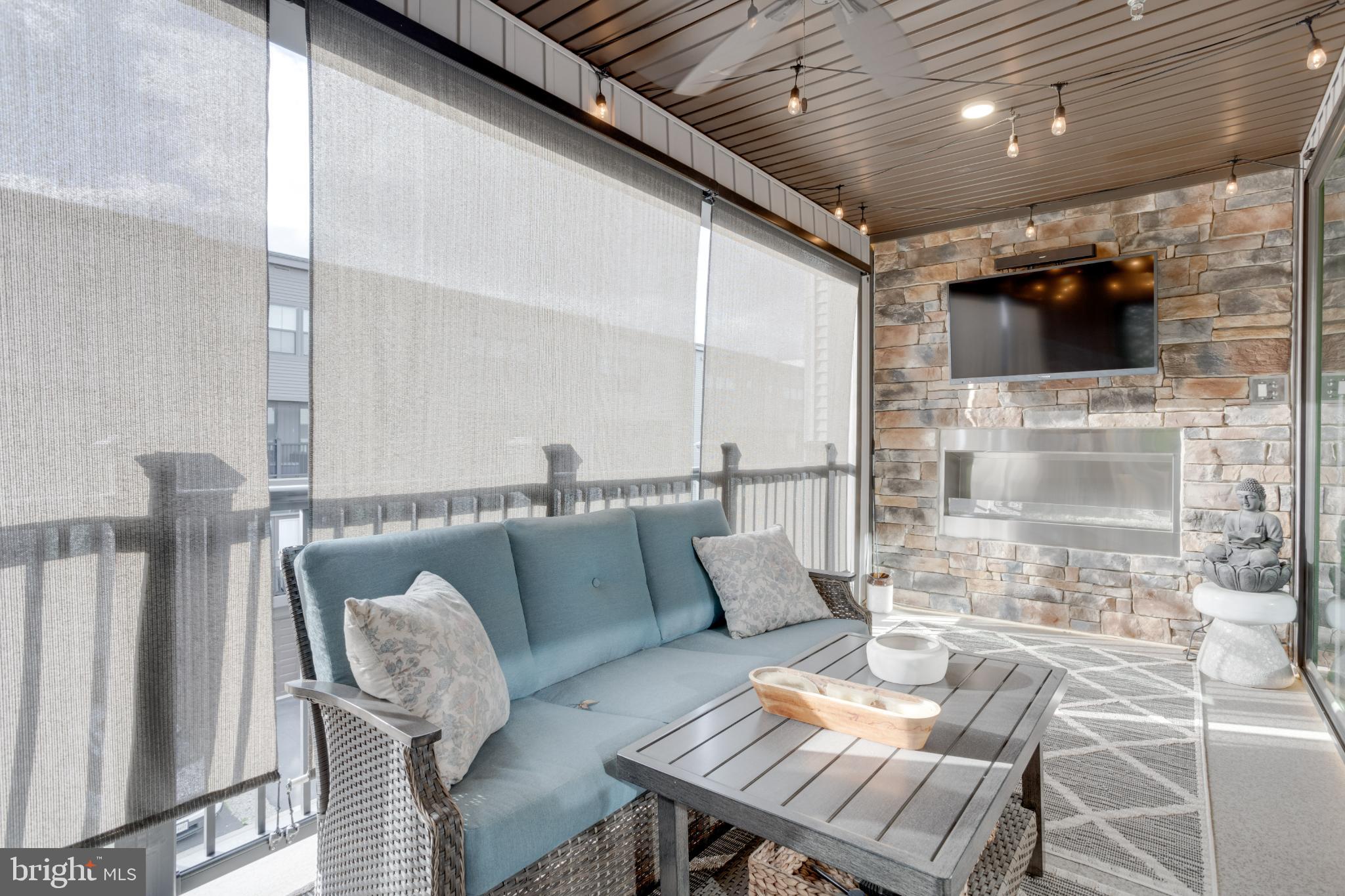 WOODLAND PARK - Residential Lease