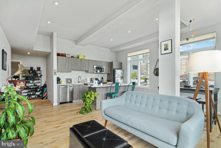 CENTER CITY - Residential Lease