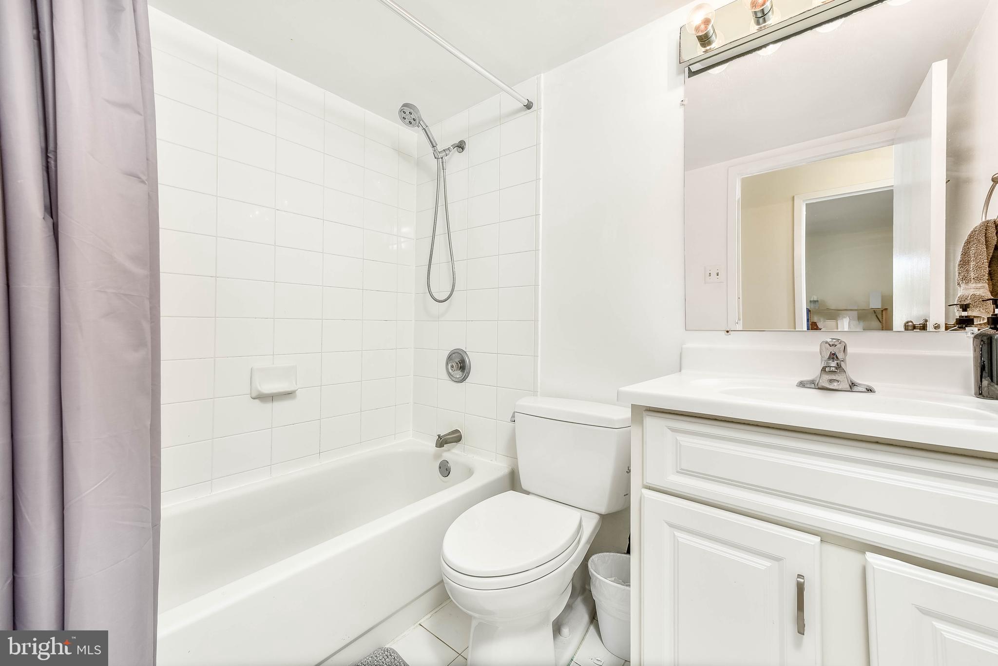 CHESTNUT GROVE - Residential