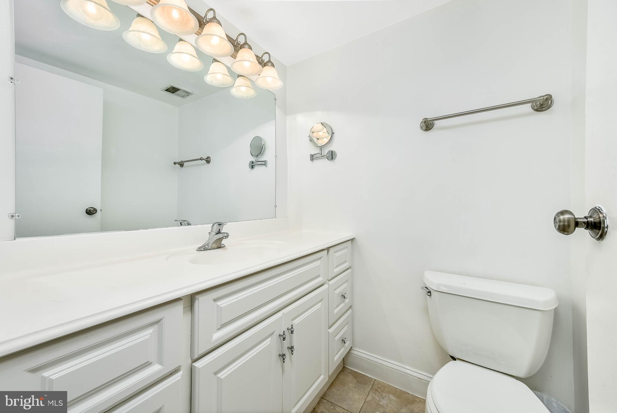 CHESTNUT GROVE - Residential