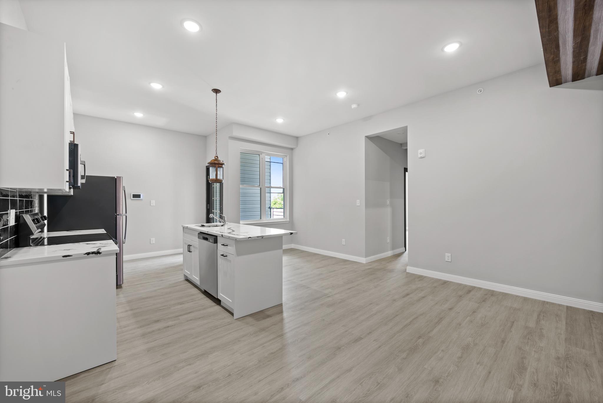 403 N SIMPSON STREET