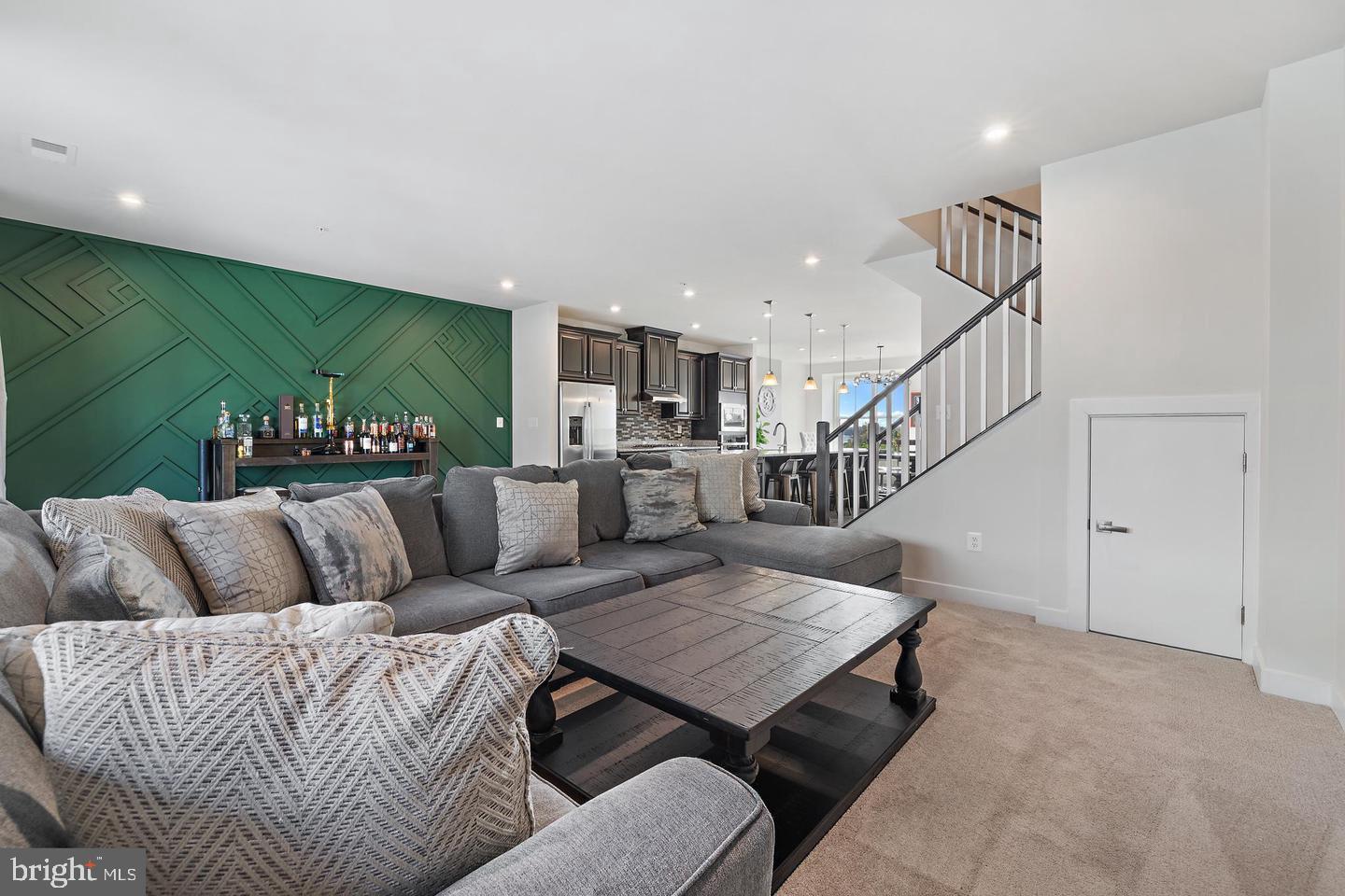 PADDOCK POINTE - Residential Lease