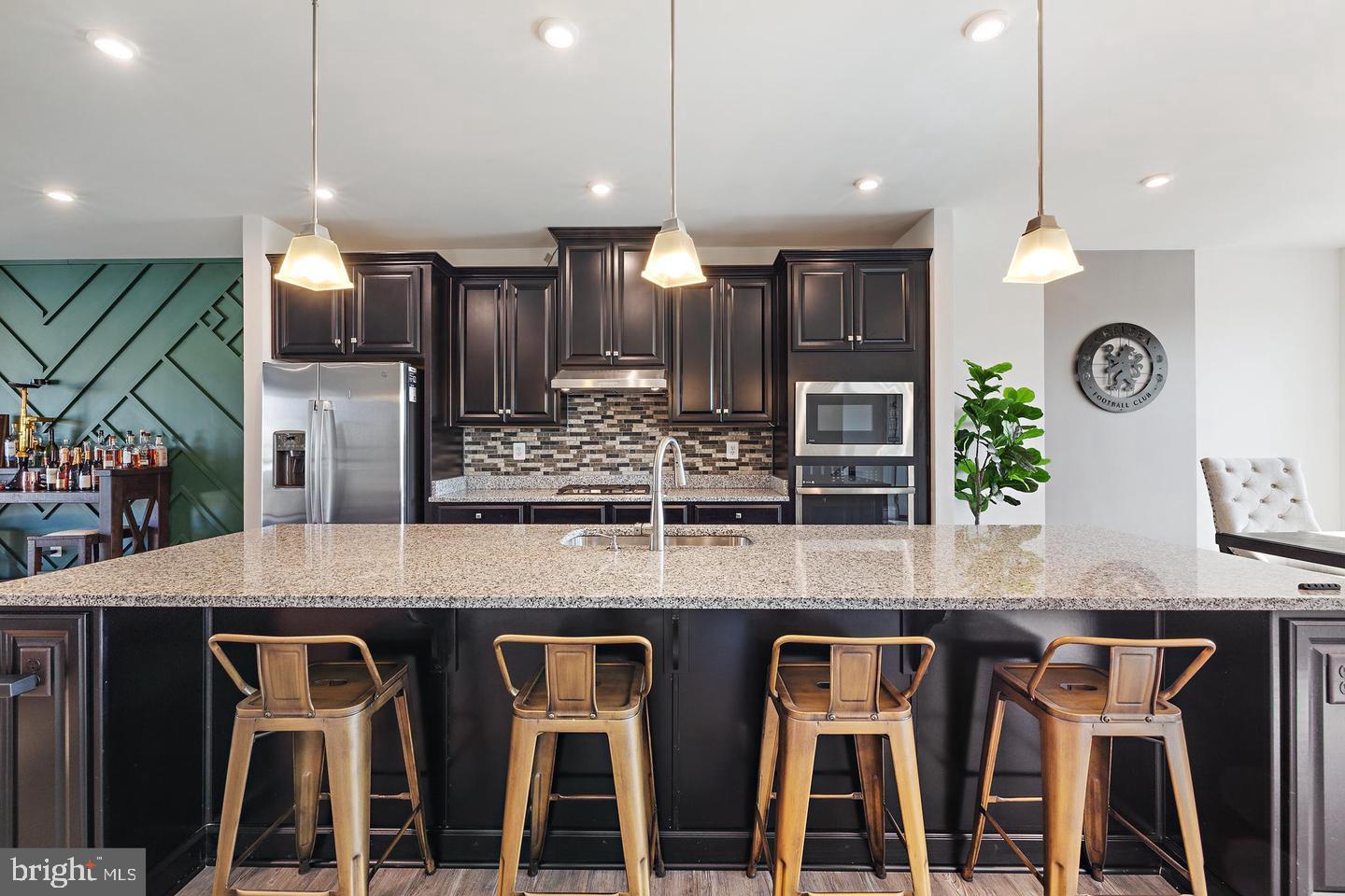 PADDOCK POINTE - Residential Lease