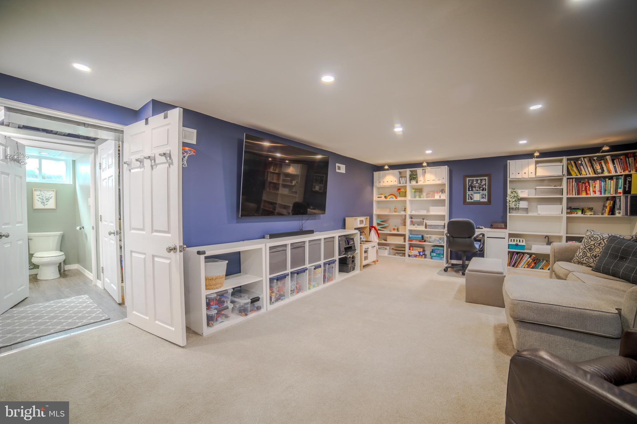 PADDOCK FARMS - Residential