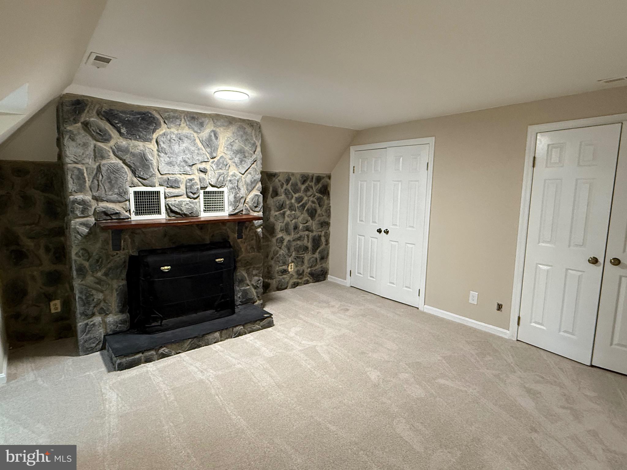 FERRY LANDING VILLA - Residential