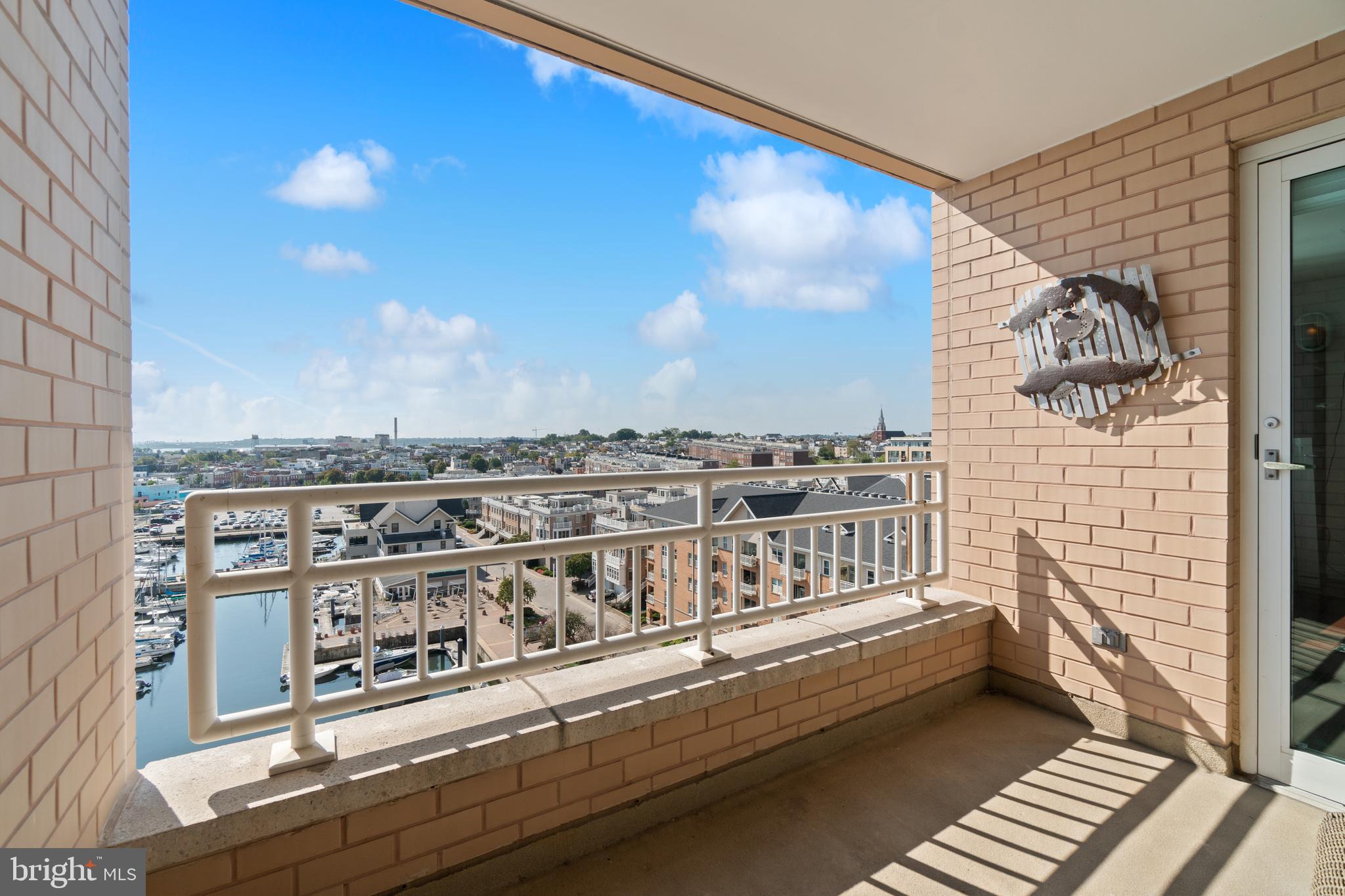 HARBORVIEW - Residential Lease