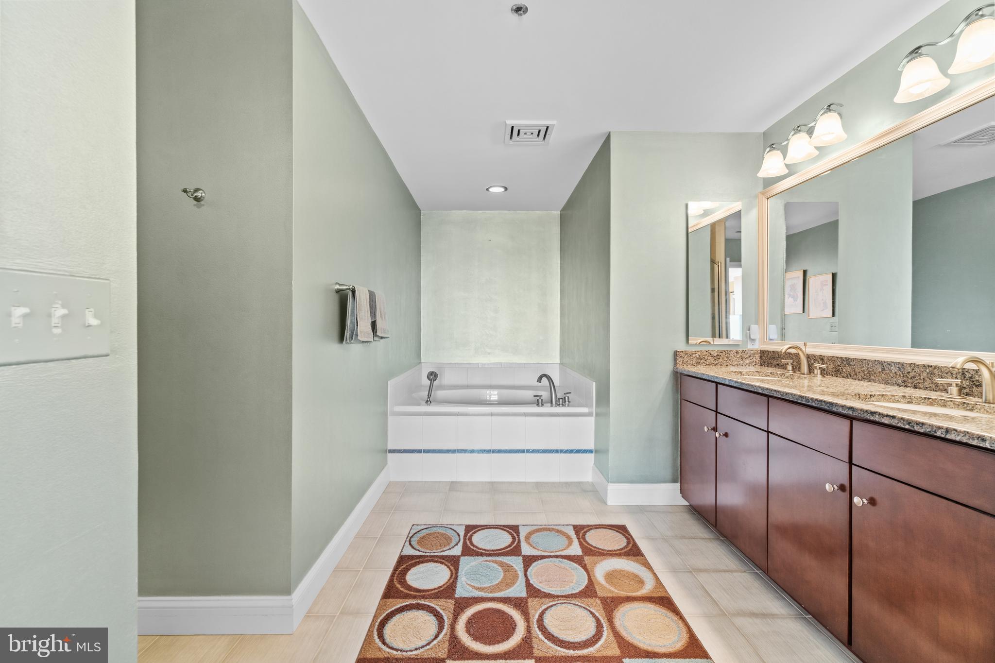 HARBORVIEW - Residential Lease