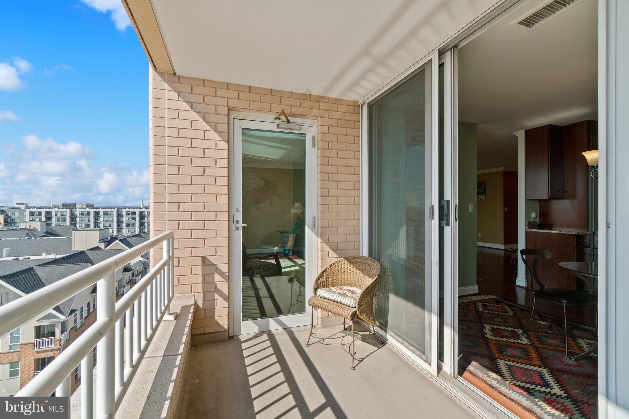 HARBORVIEW - Residential Lease