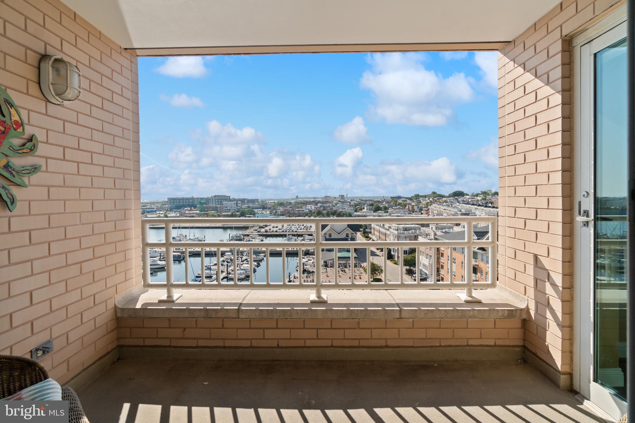 HARBORVIEW - Residential Lease