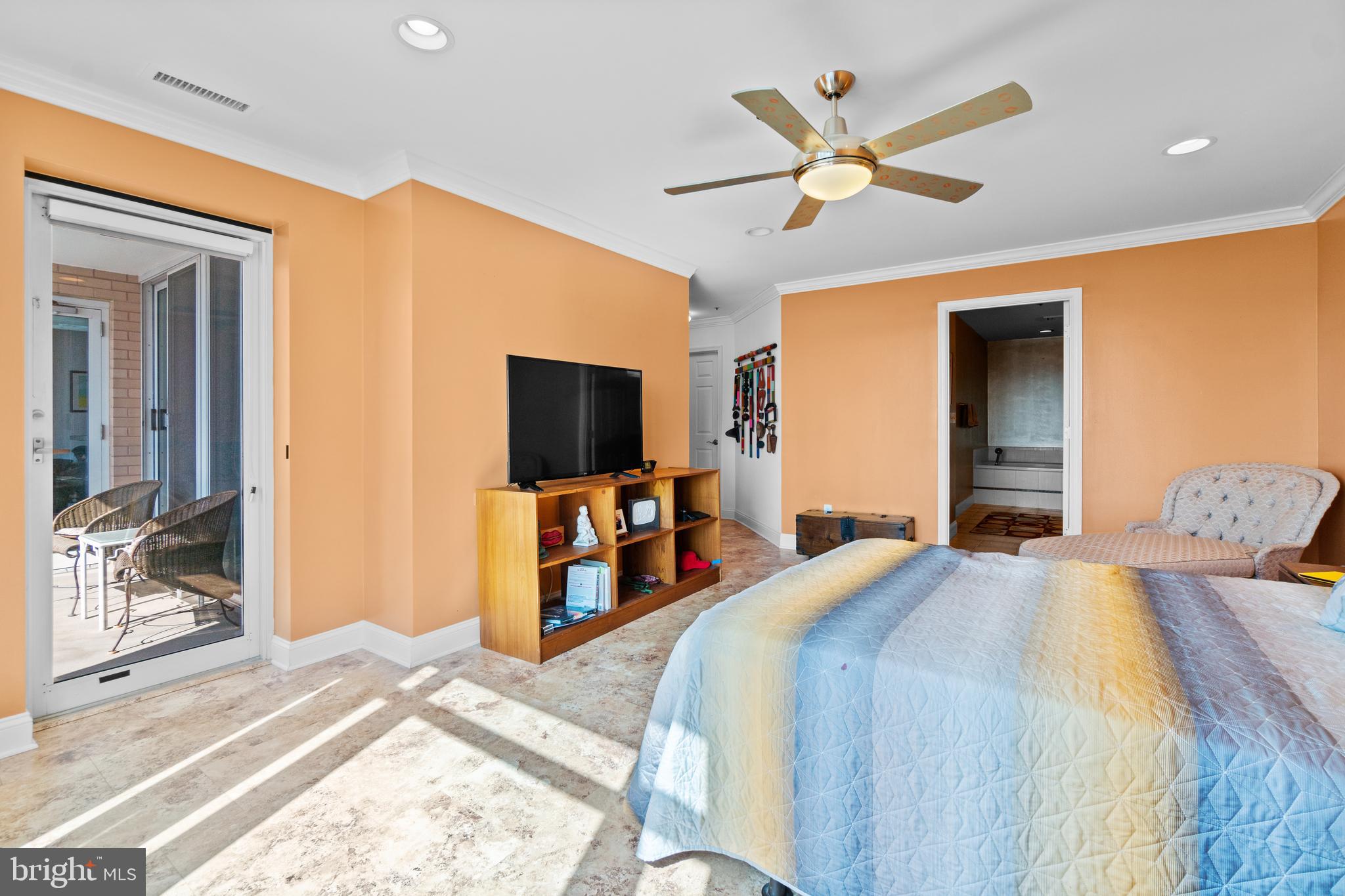 HARBORVIEW - Residential Lease