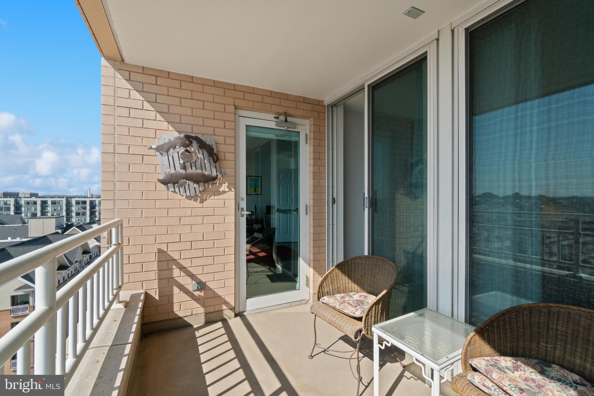 HARBORVIEW - Residential Lease