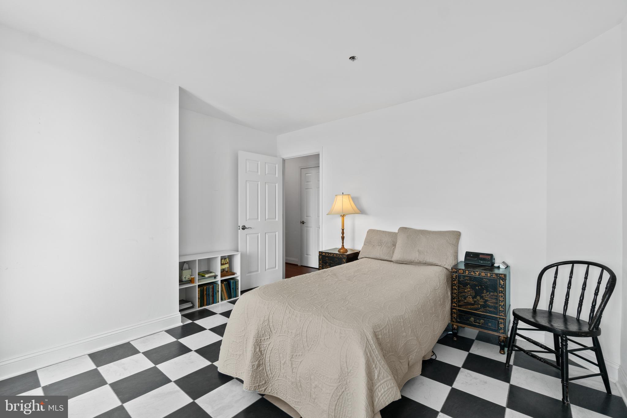 HARBORVIEW - Residential Lease