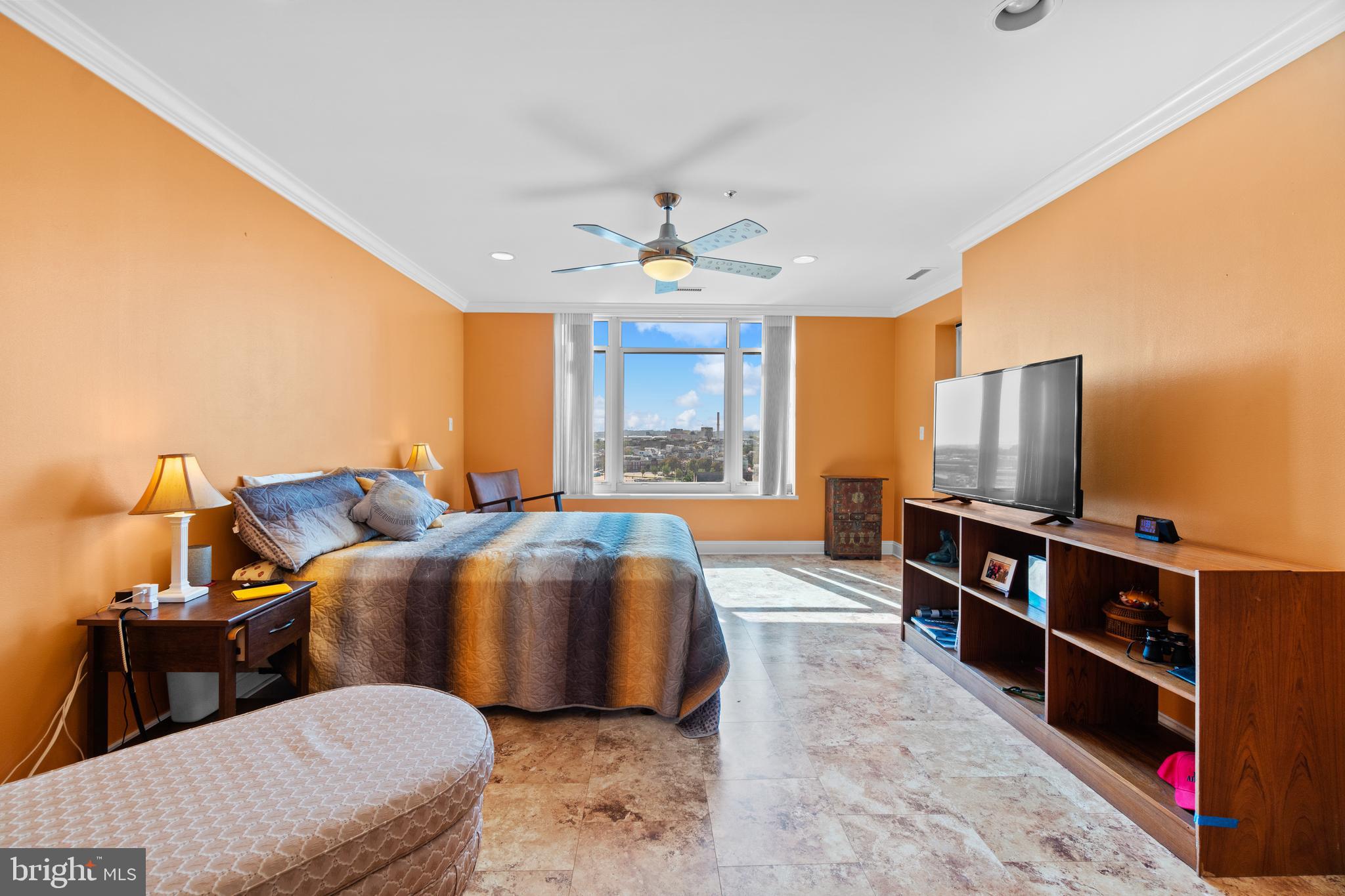 HARBORVIEW - Residential Lease