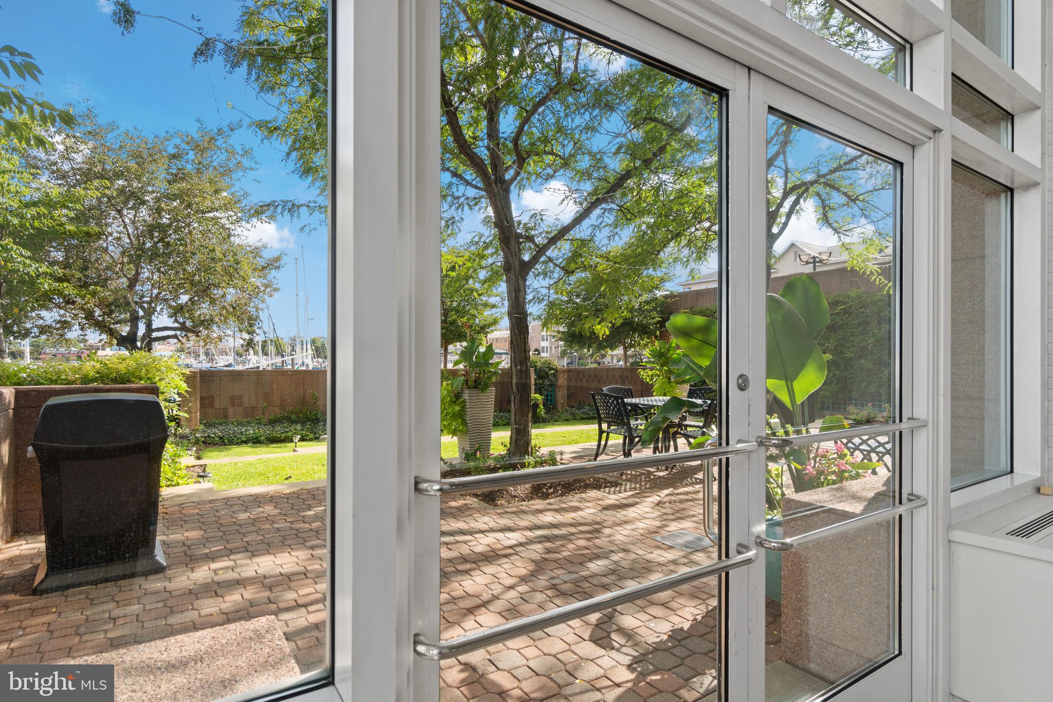 HARBORVIEW - Residential Lease