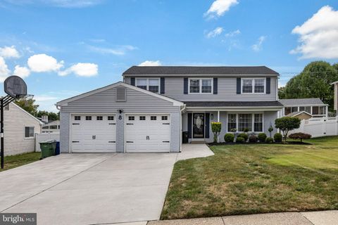 8 COLGATE DRIVE CHERRY HILL NJ 08034