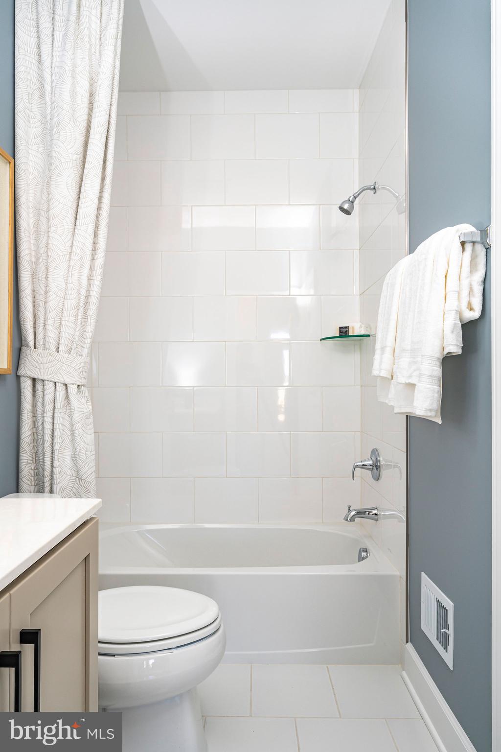 BELMONT BAY - Residential