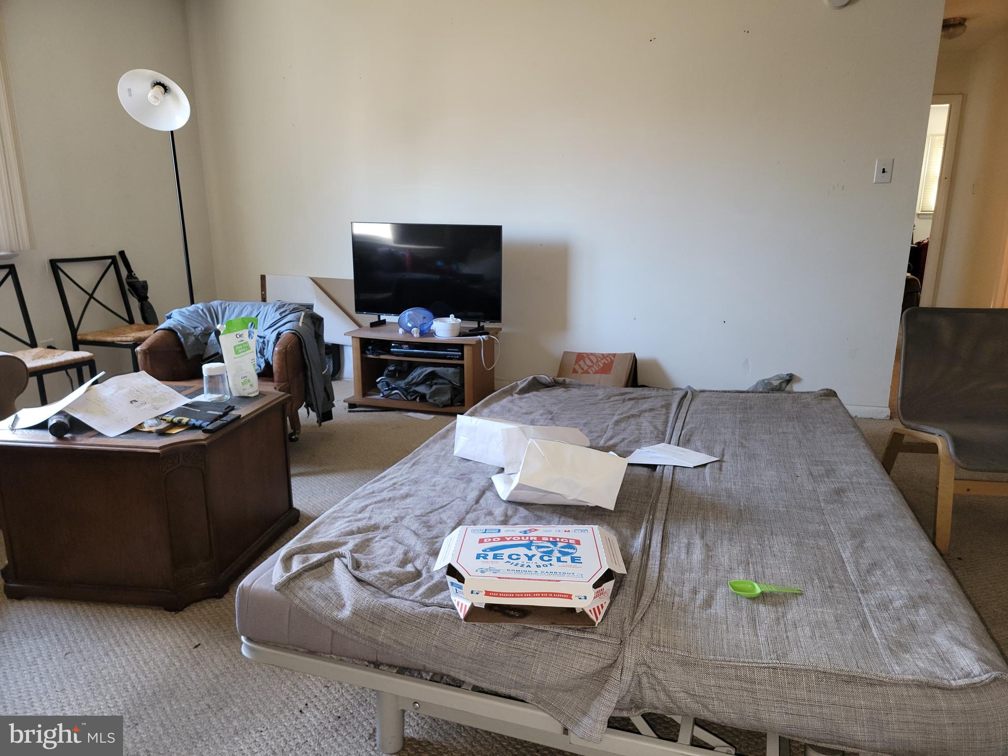 UNIVERSITY VIEW - Residential