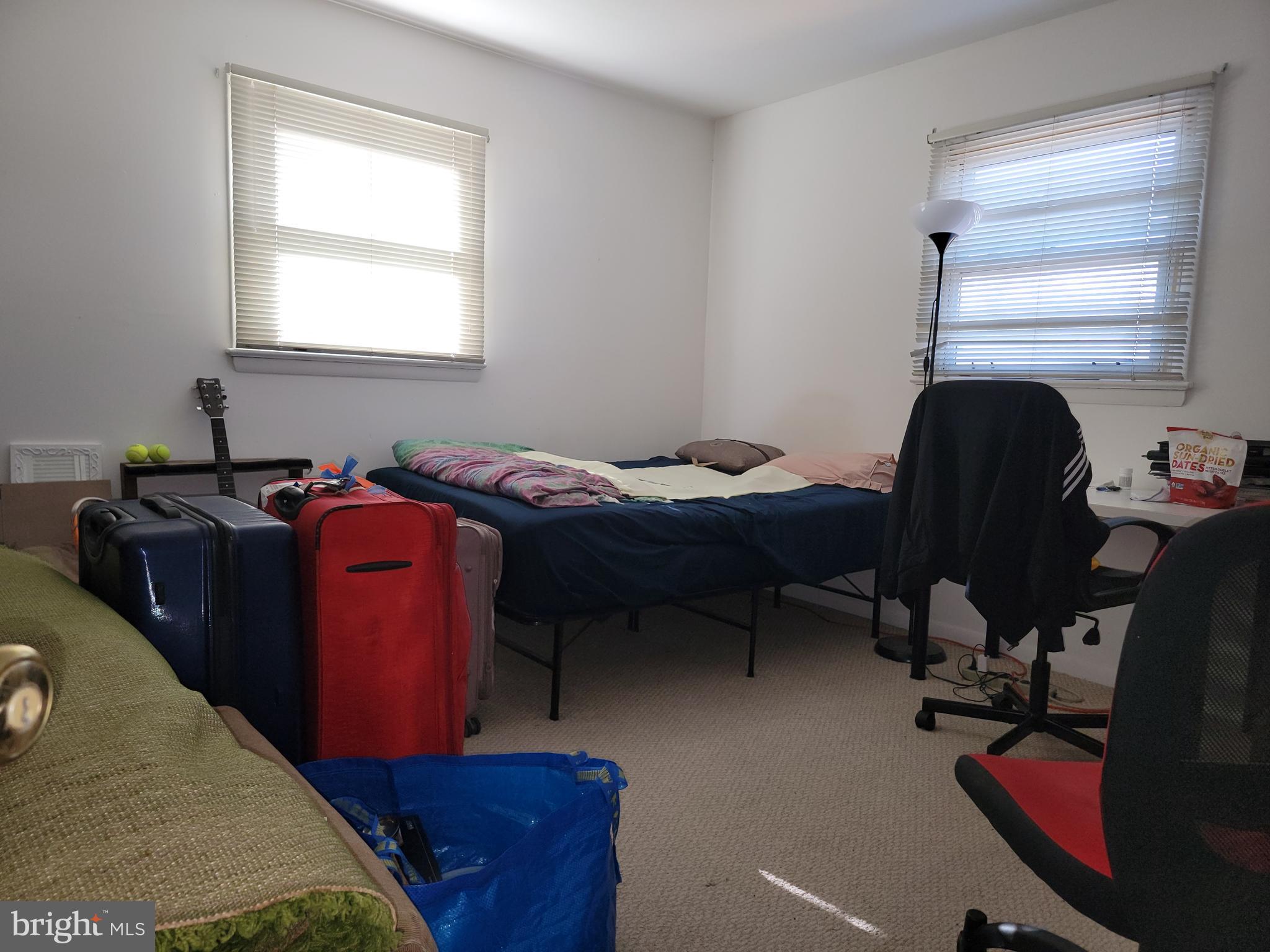 UNIVERSITY VIEW - Residential