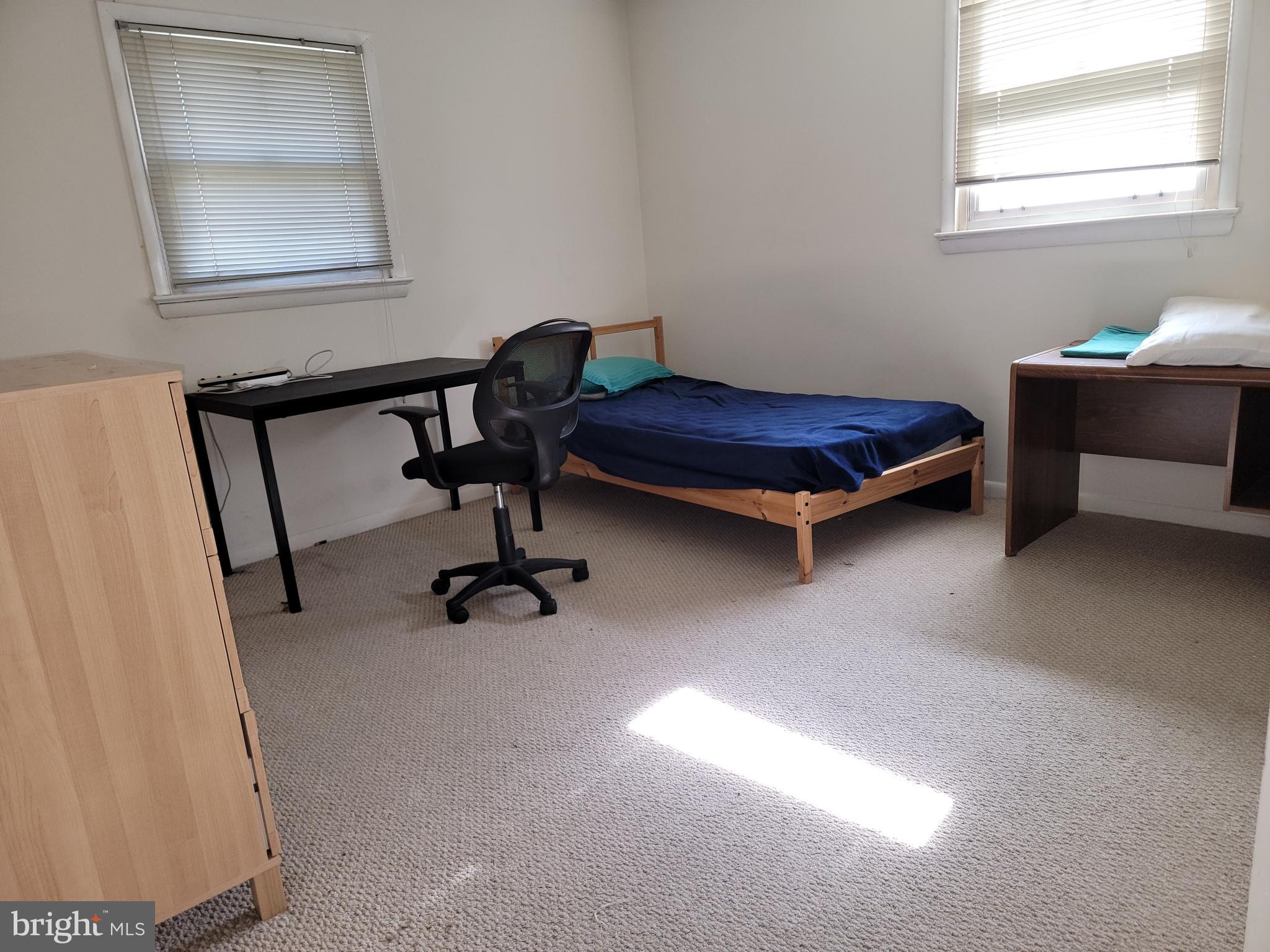 UNIVERSITY VIEW - Residential