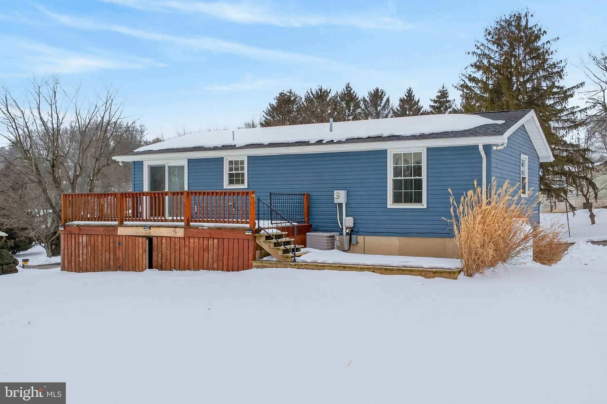 WINDSOR MANOR - Residential