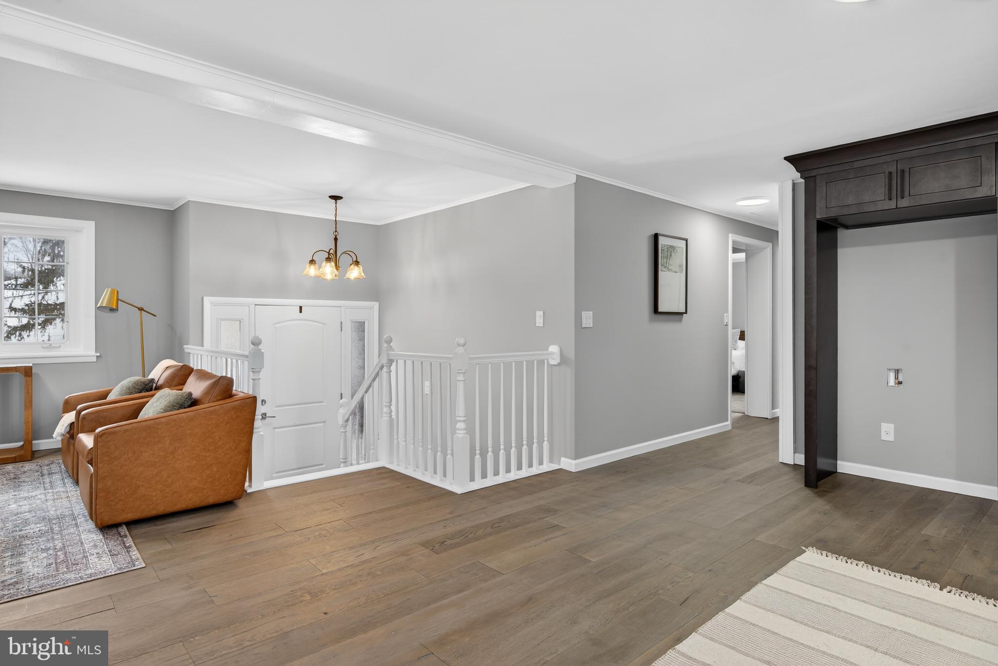 WINDSOR MANOR - Residential