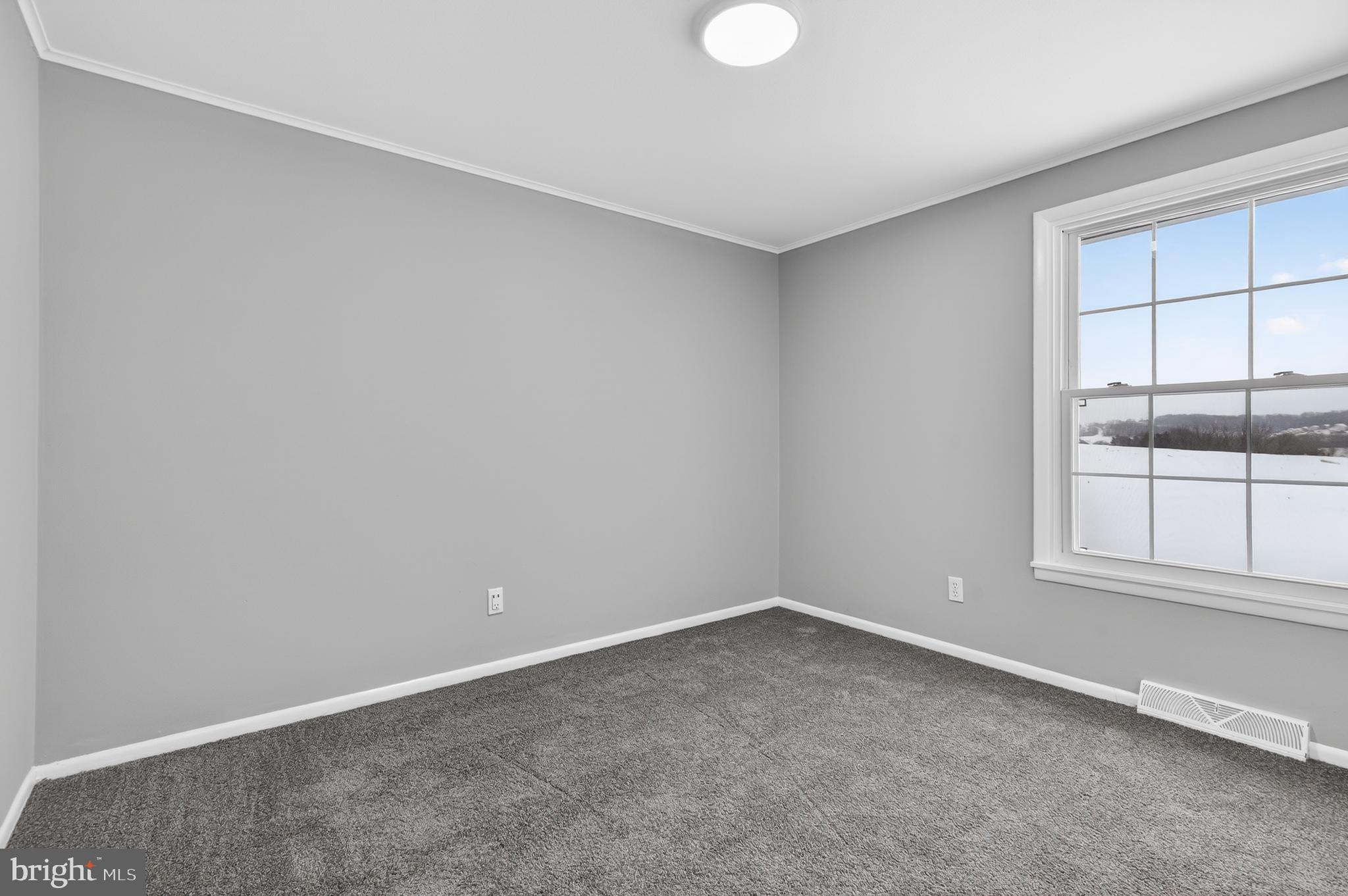 WINDSOR MANOR - Residential