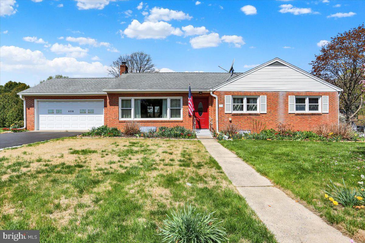 426 EDISON STREET