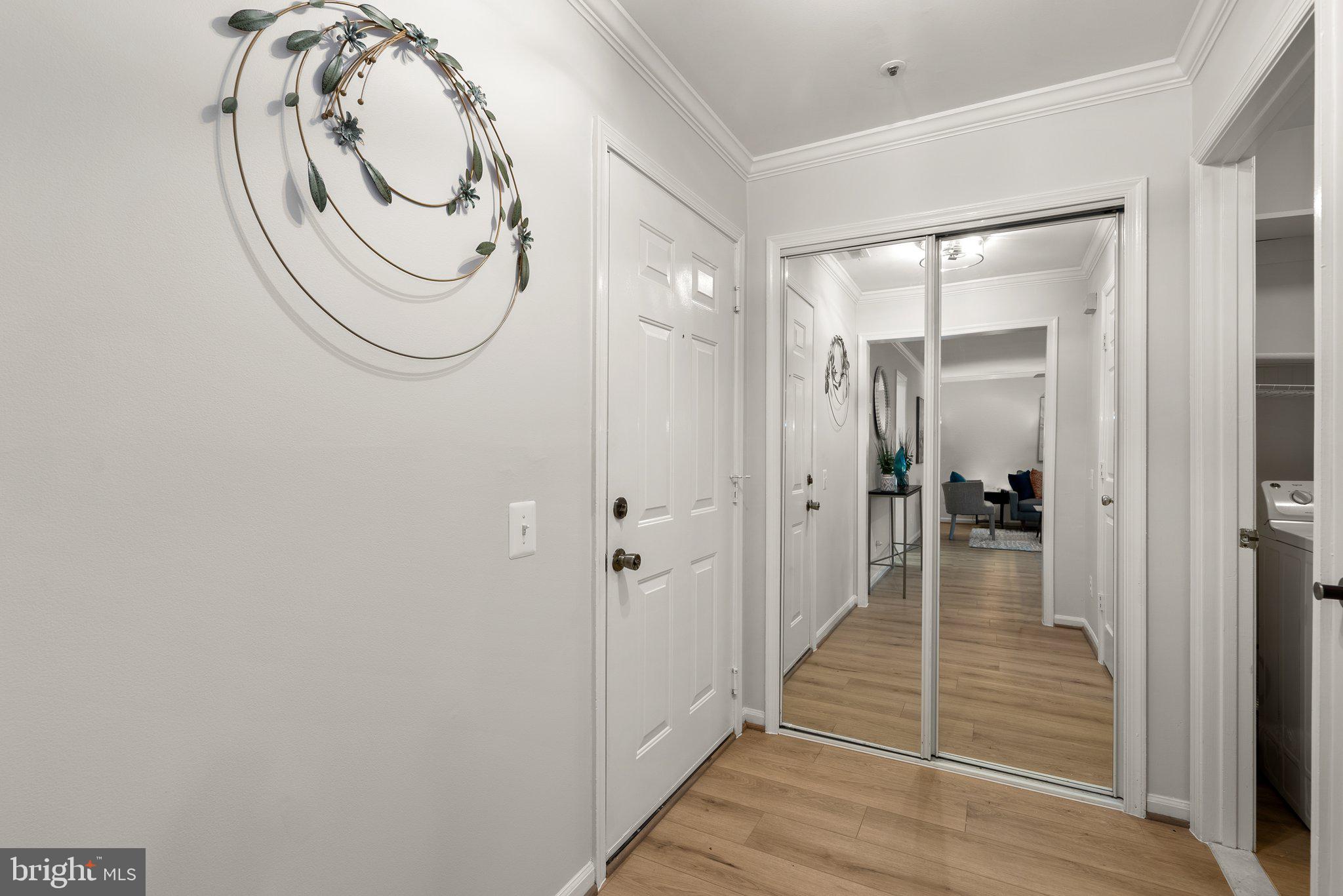 LEE LANDING COND - Residential