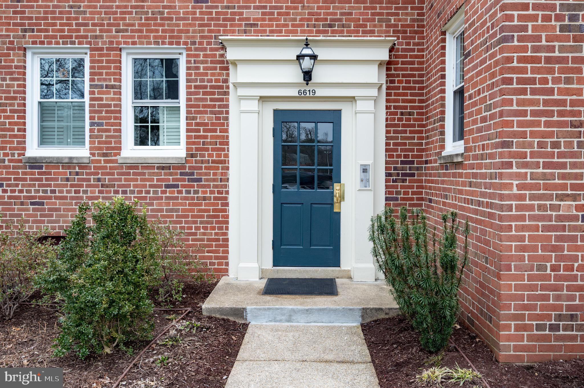 6619 E WAKEFIELD DRIVE B2