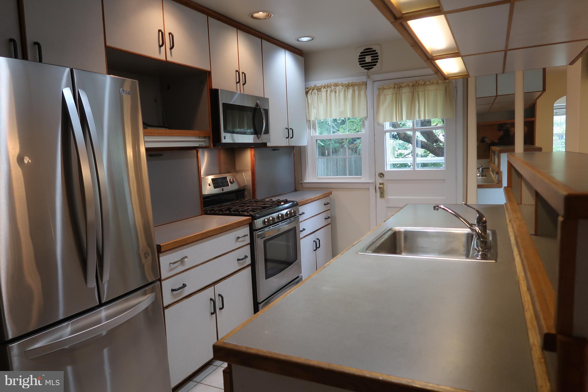 RODGERS FORGE - Residential Lease