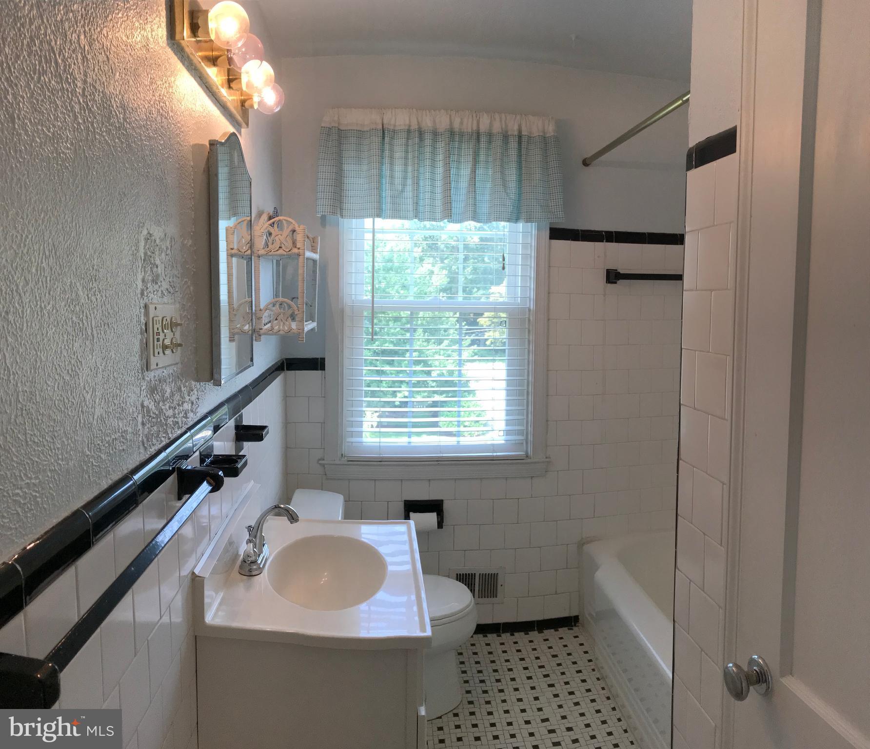 RODGERS FORGE - Residential Lease