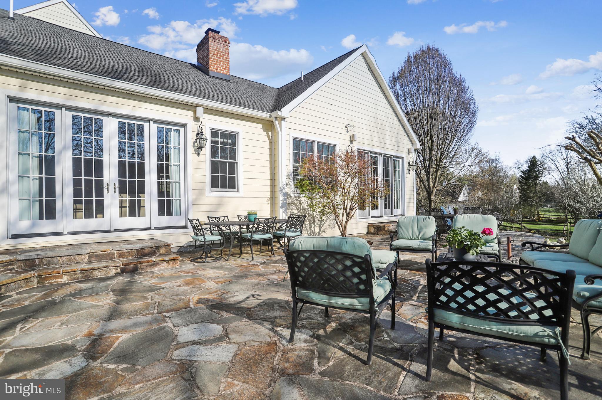 RUXTON - Residential