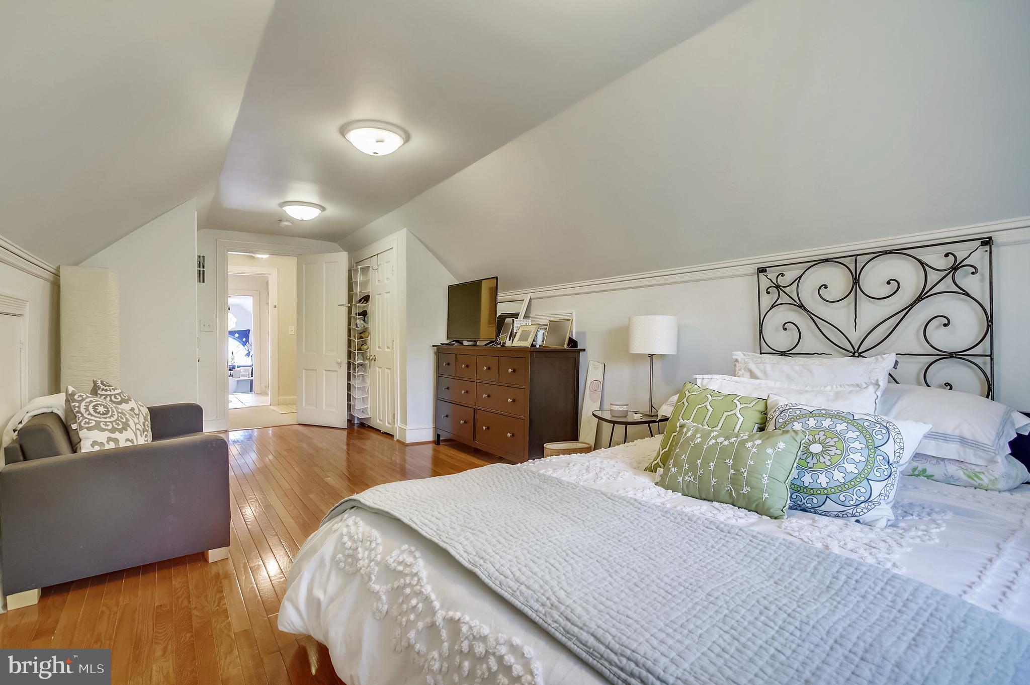 RUXTON - Residential