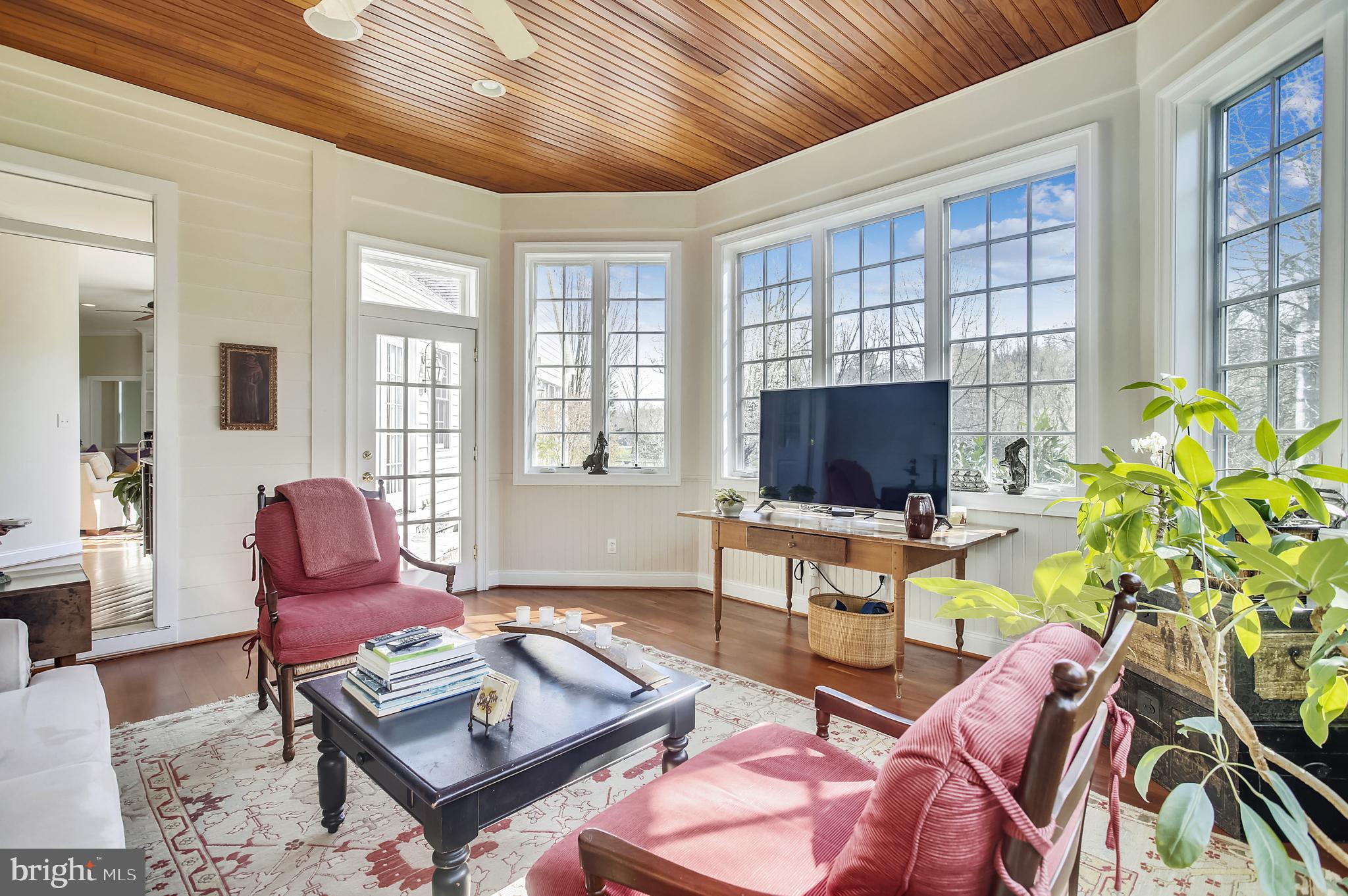 RUXTON - Residential