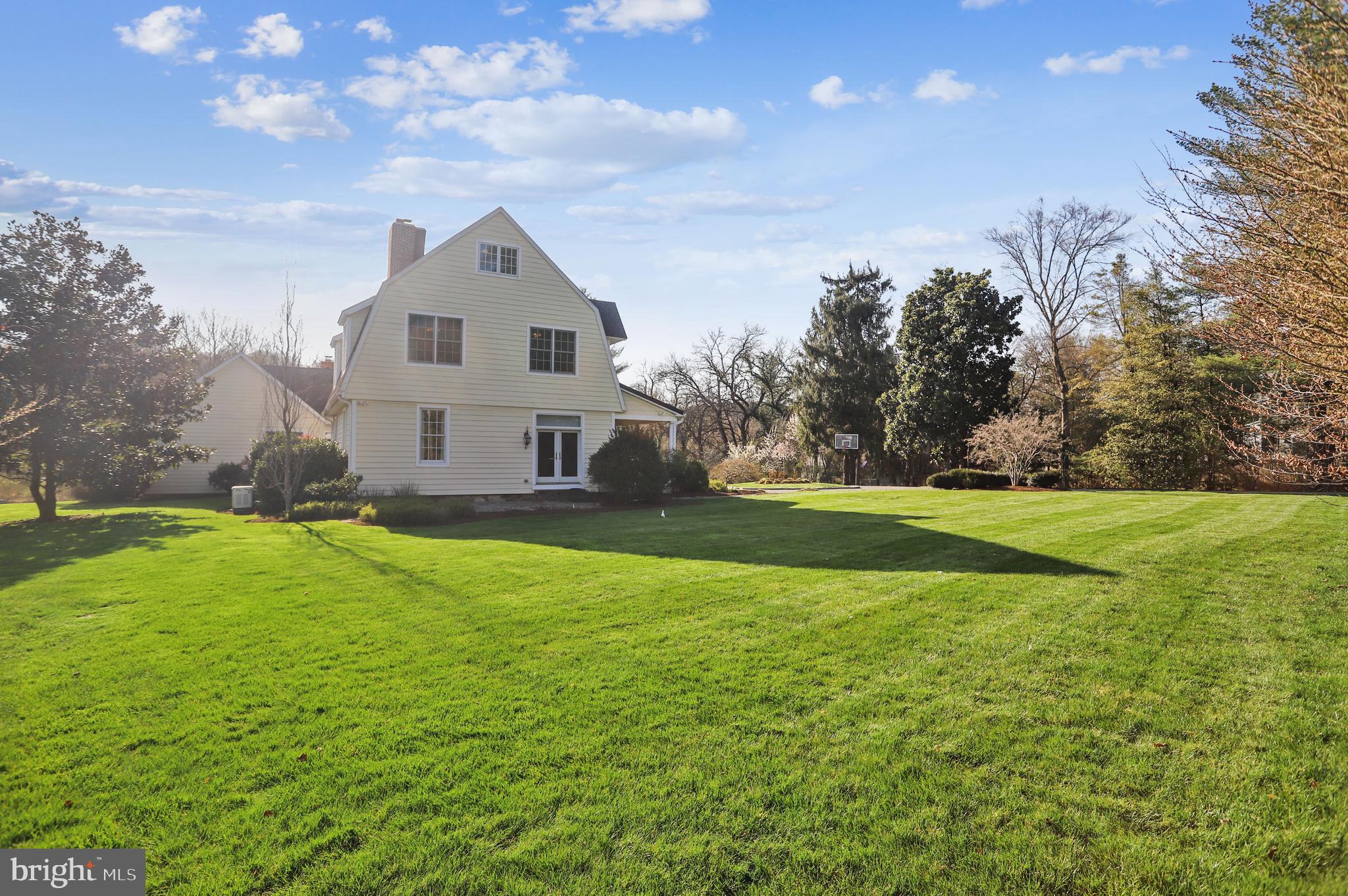 RUXTON - Residential