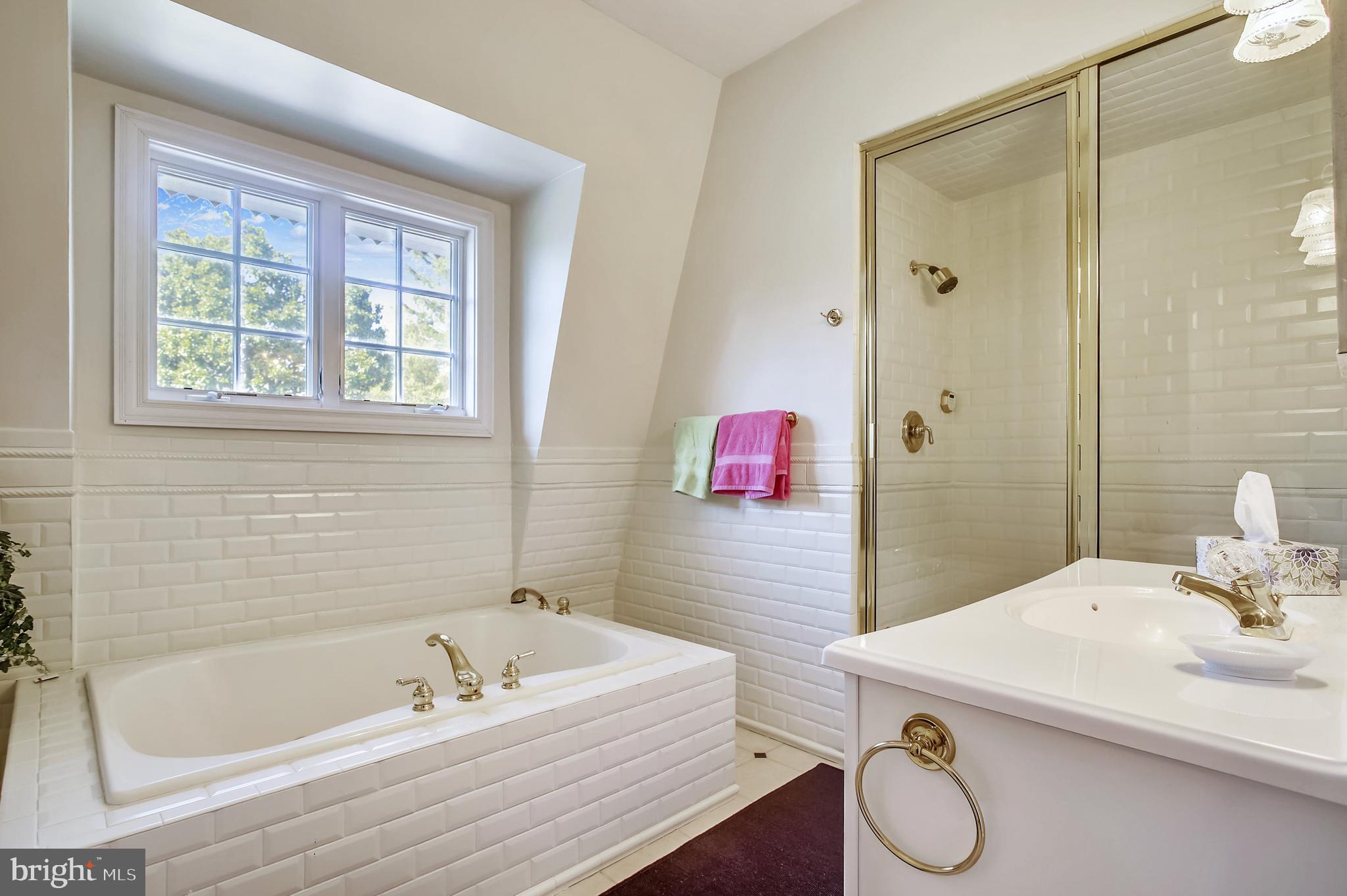 RUXTON - Residential