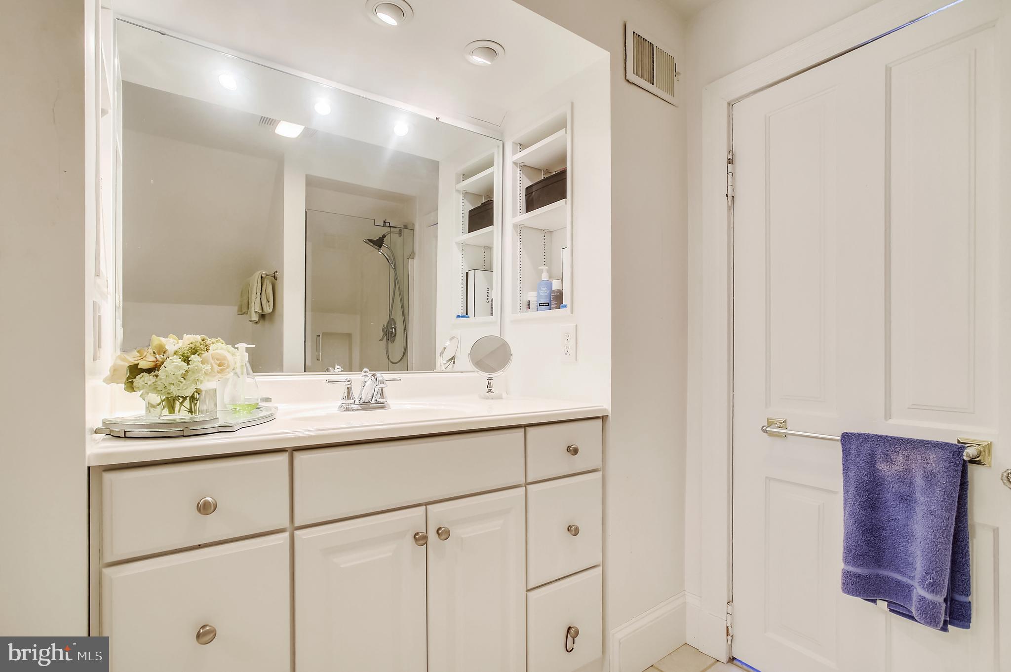 RUXTON - Residential