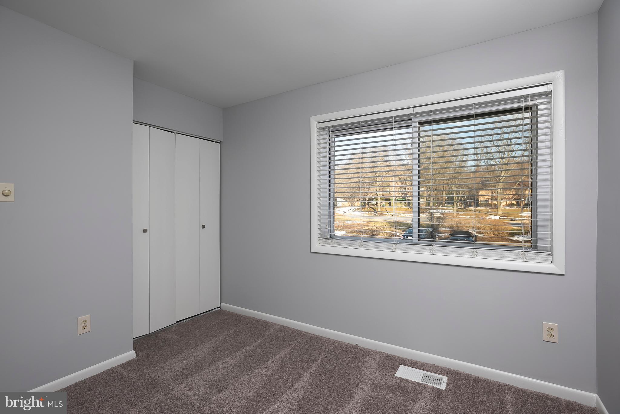 VILLAGE OF OAKLAND MILLS - Residential