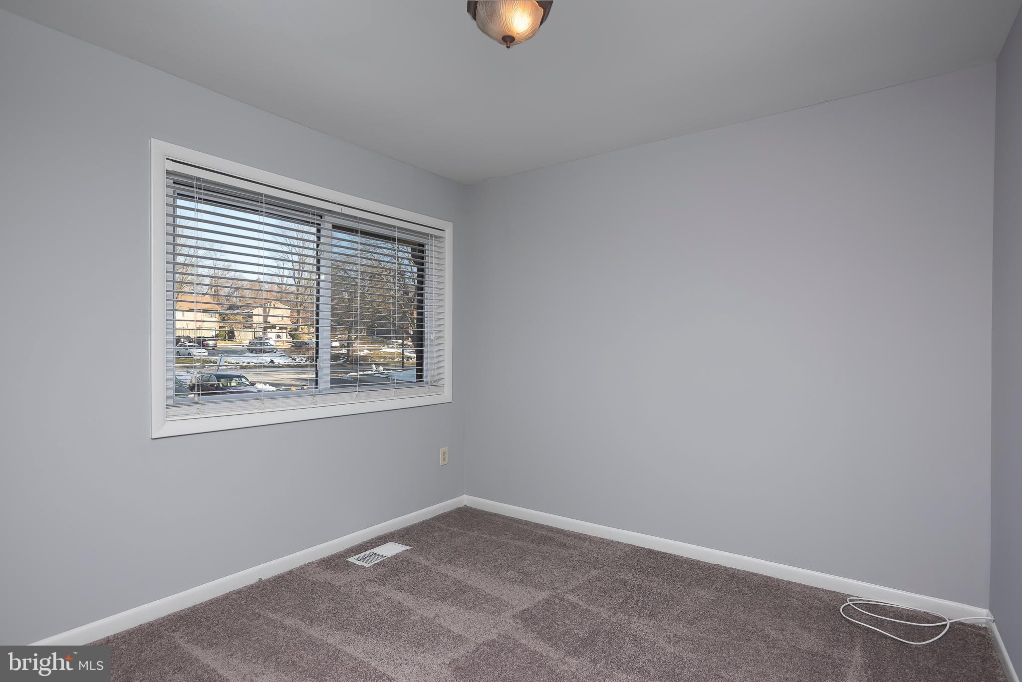 VILLAGE OF OAKLAND MILLS - Residential