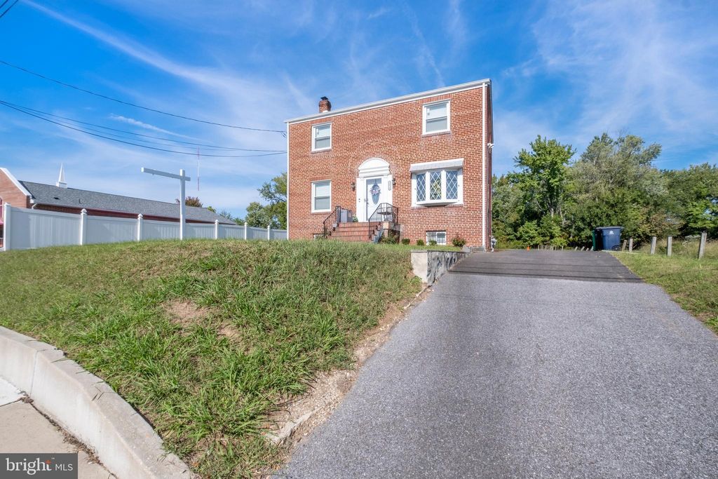 Photo of 5616 Marlboro Pike, DISTRICT HEIGHTS, MD 20747 (MLS # MDPG2176824)