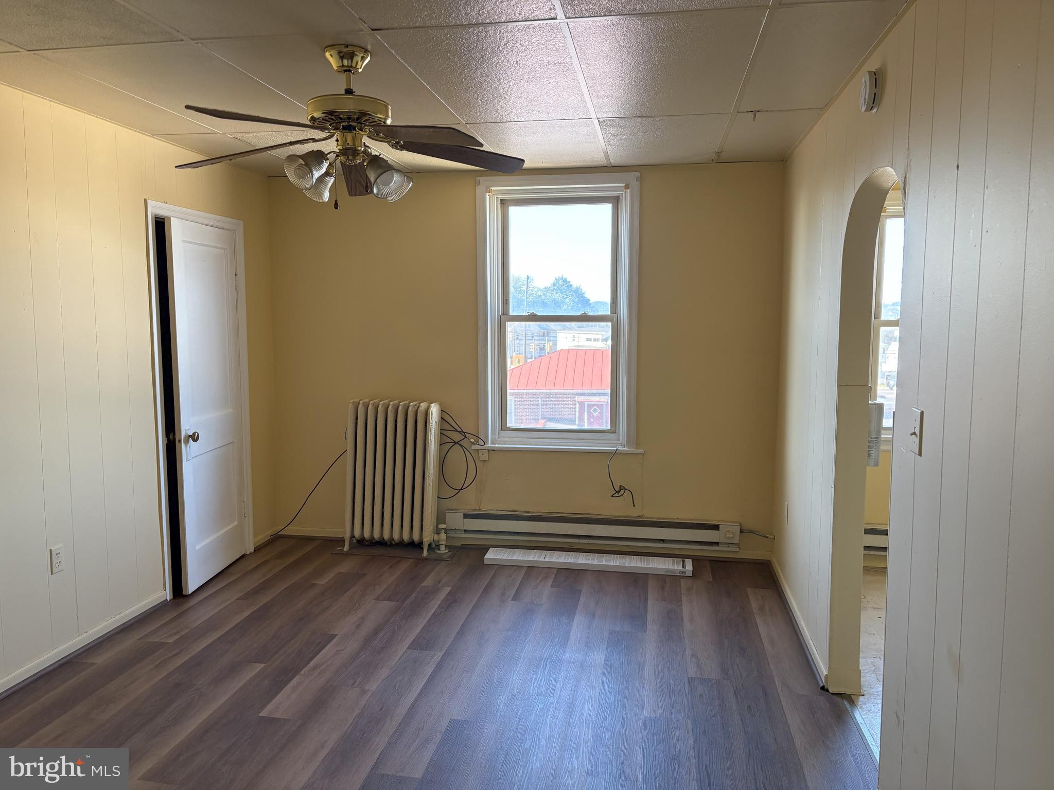 1007 MT LAUREL AVENUE 5