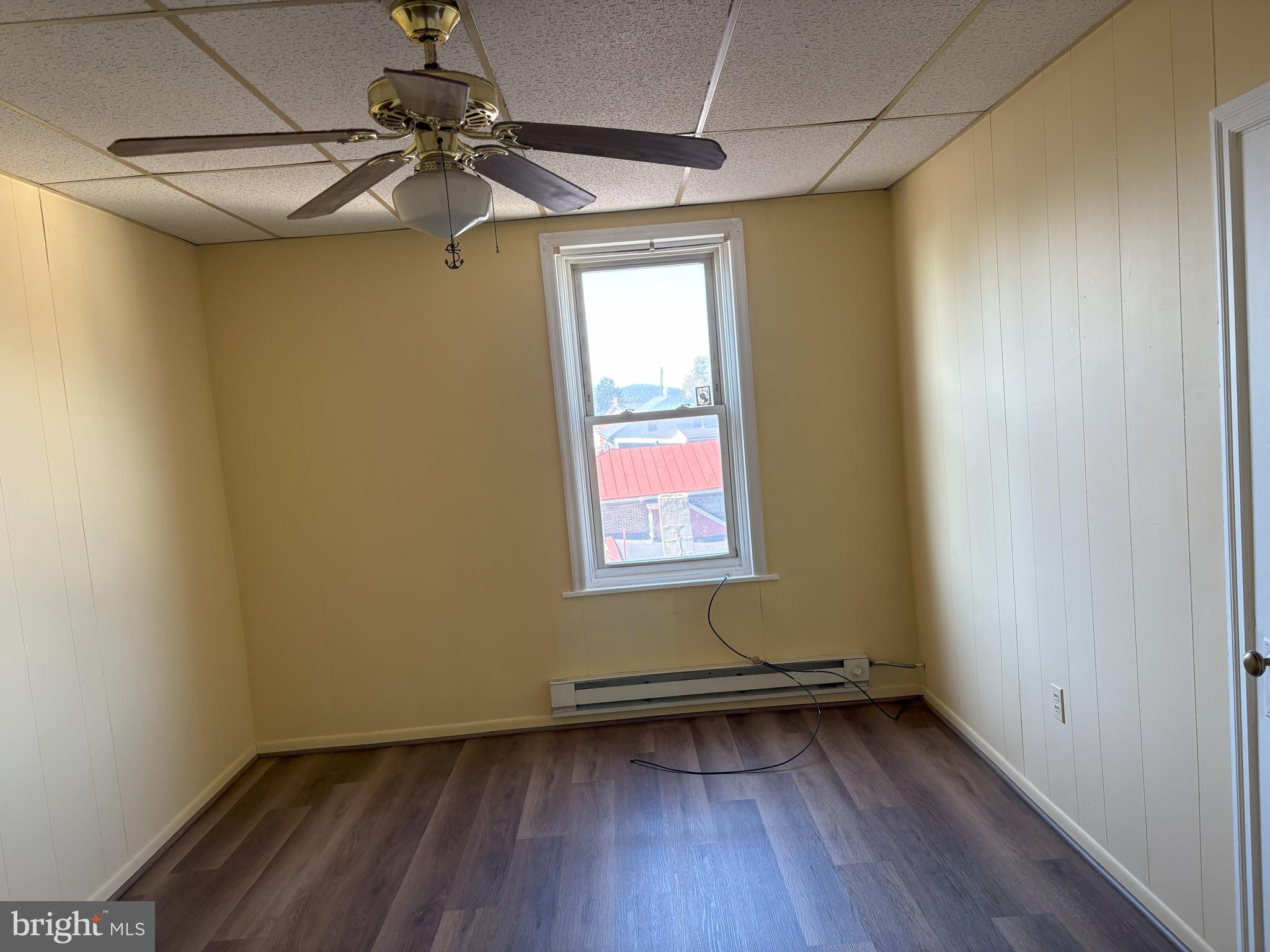 1007 MT LAUREL AVENUE 5