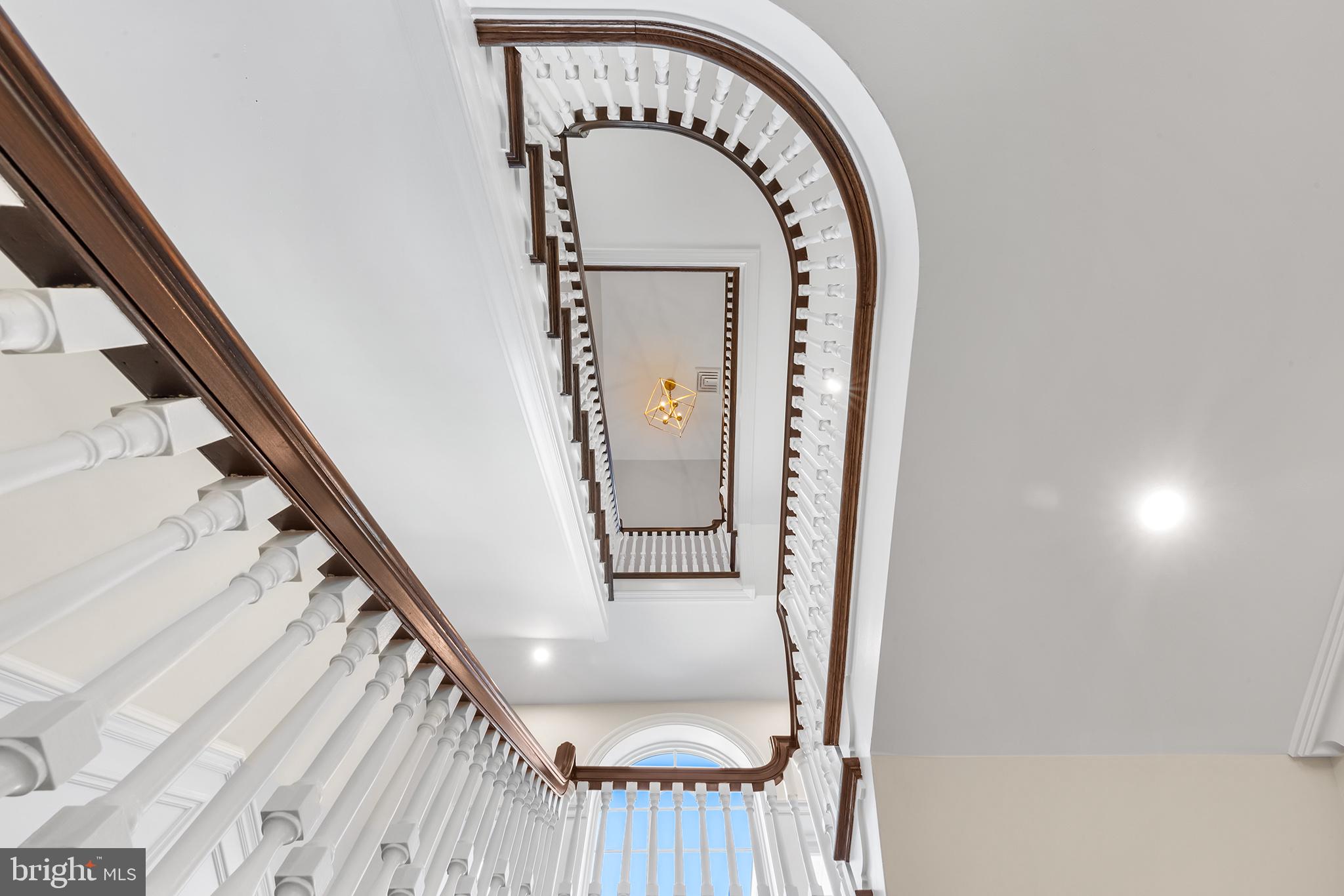 CURRAN TERRACE - Residential