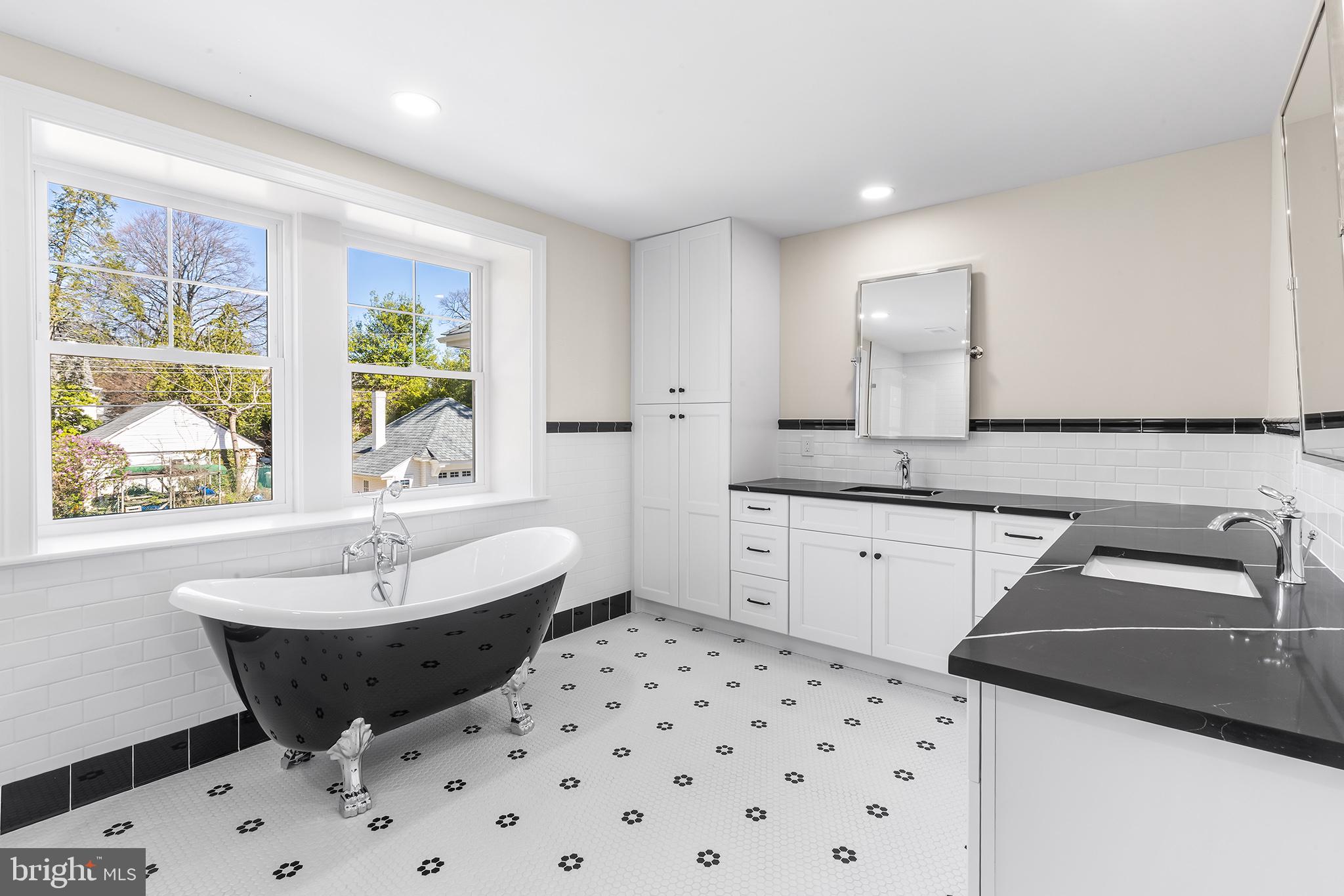 CURRAN TERRACE - Residential