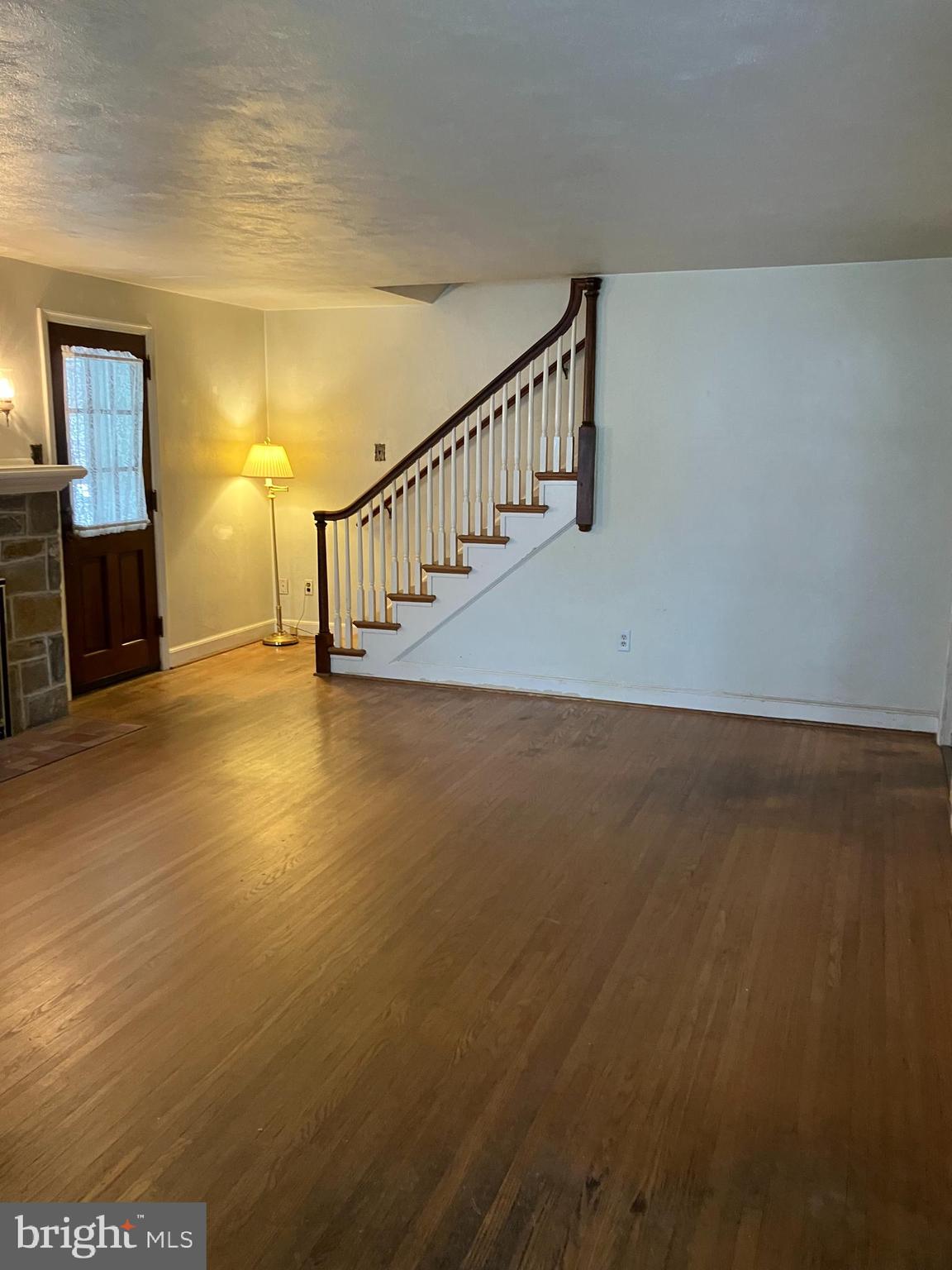 HOLLYWOOD HEIGHTS - Residential