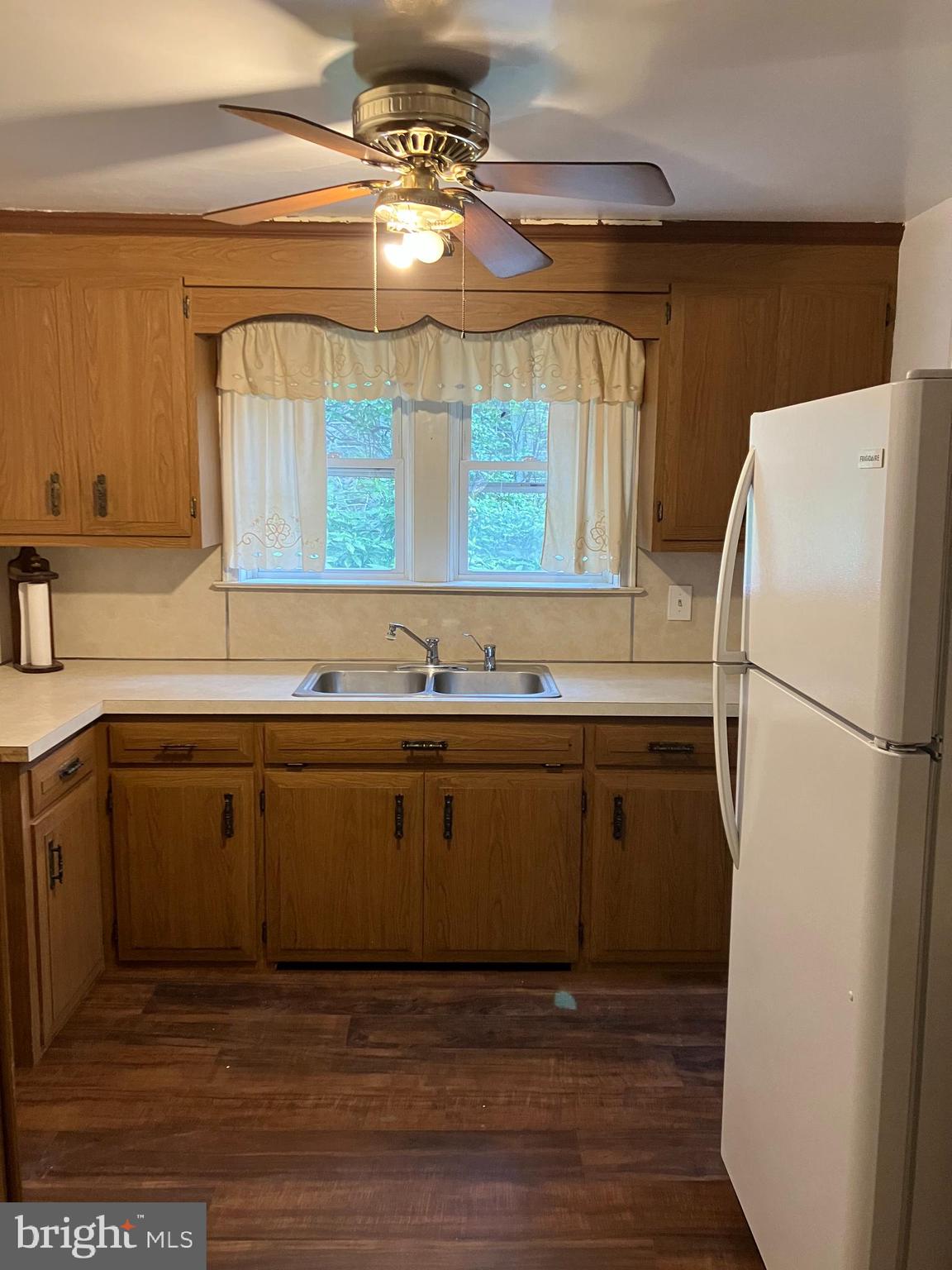 HOLLYWOOD HEIGHTS - Residential