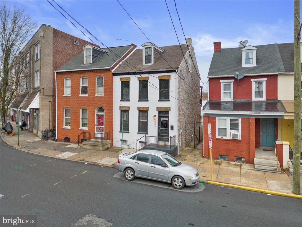 Photo of 509 W King Street, Lancaster, PA 17603 (MLS # PALA2047972)