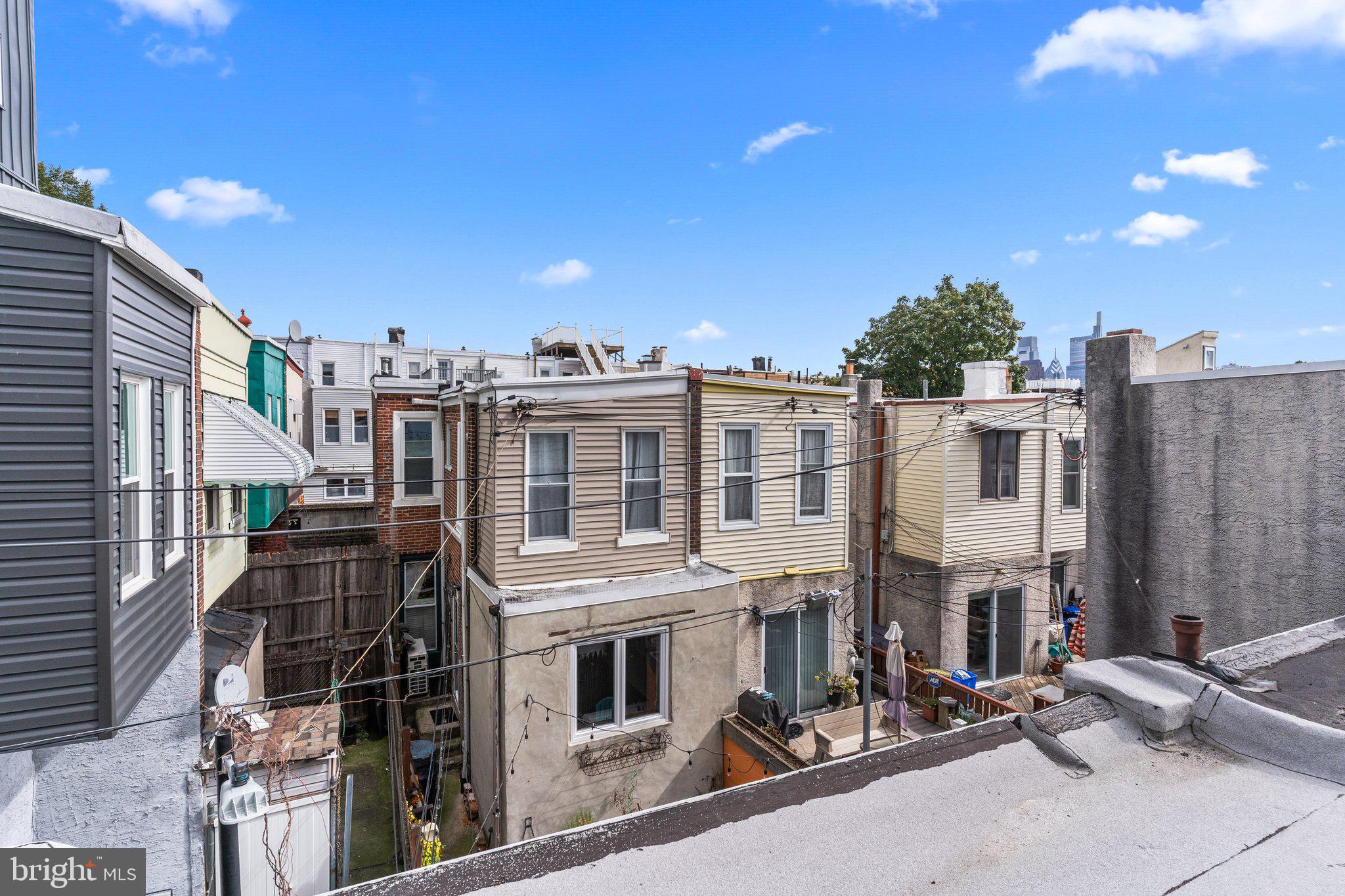 FAIRMOUNT - Residential