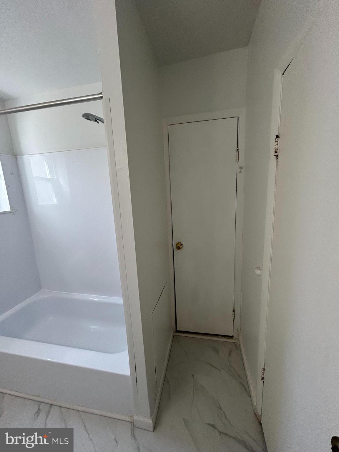 FAIRMOUNT - Residential